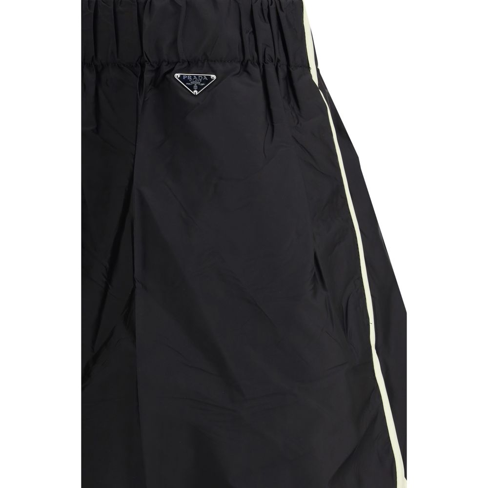 Prada Schwarze Bermuda-Shorts aus recyceltem Polyamid-3