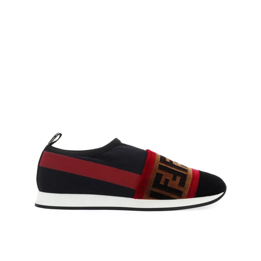 Fendi Schwarze Low-Top-Sneaker aus Stoff