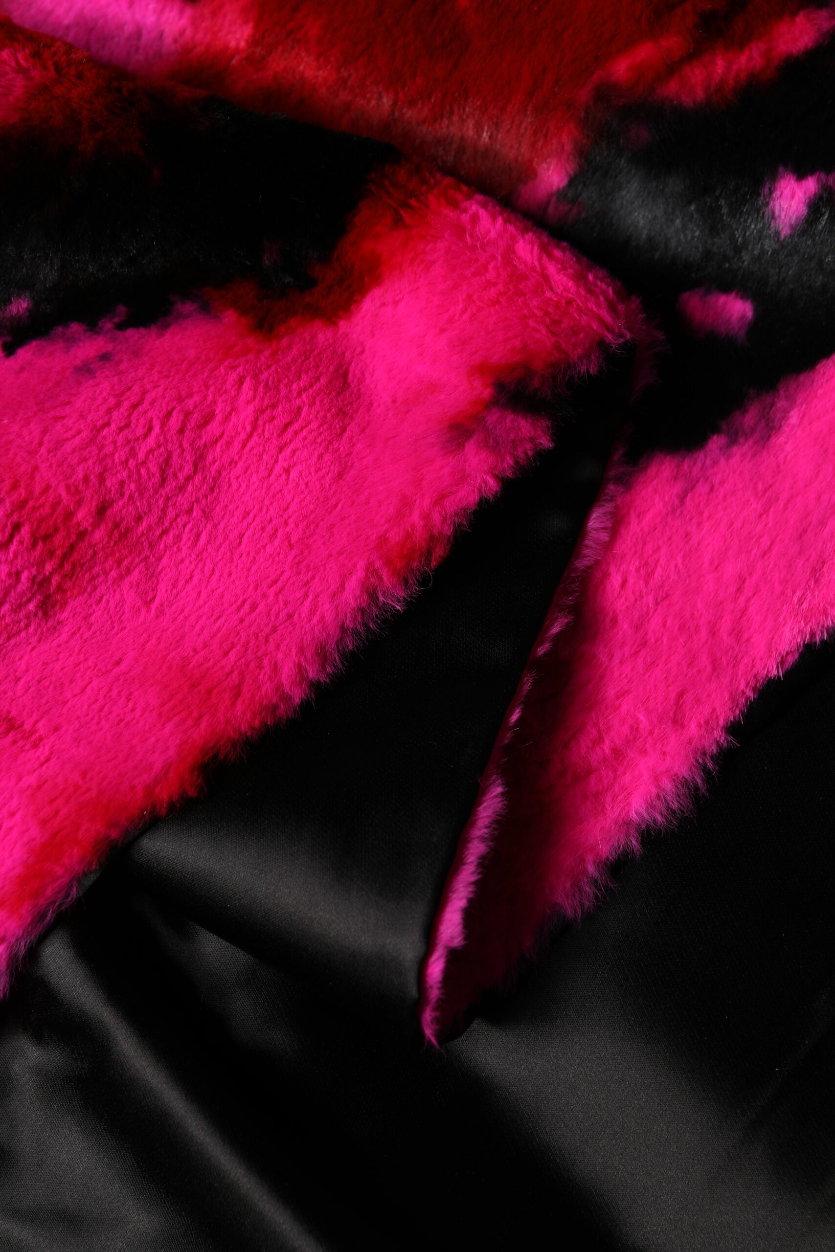 Dolce & Gabbana Pink Black Faux Fur Neck Wrap Fringes 200cm x 59cm Scarf-5
