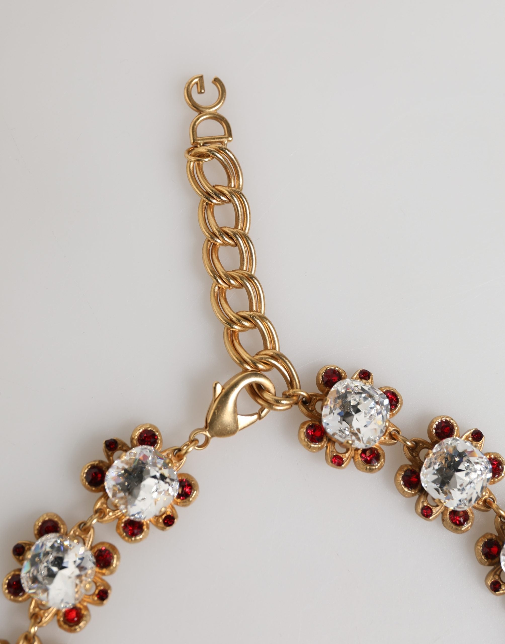 Dolce & Gabbana Halskette mit FRUIT-Anhängern aus goldfarbenem Messing, Blumen und Kristall-Logo-4