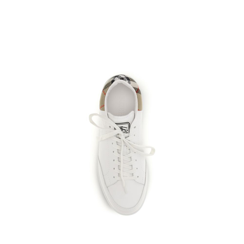 Burberry white low-top sneakers in calfskin leather Bos Taurus-4