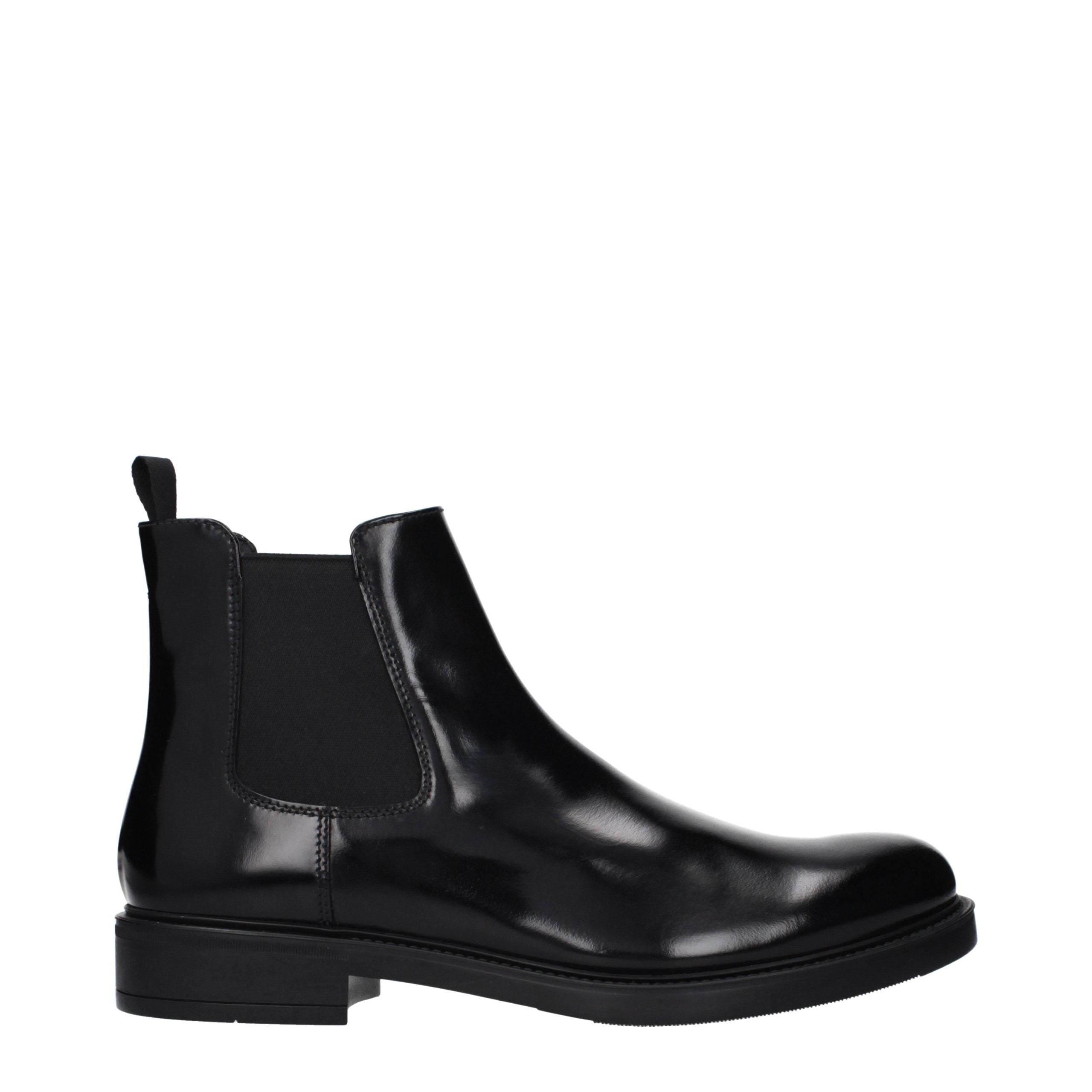Prada Schwarze Leder-Stiefeletten