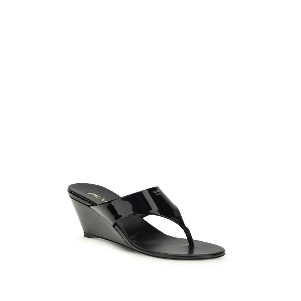 Prada Schwarze Keilabsatz-Sandalen aus Kalbsleder Bos Taurus-2