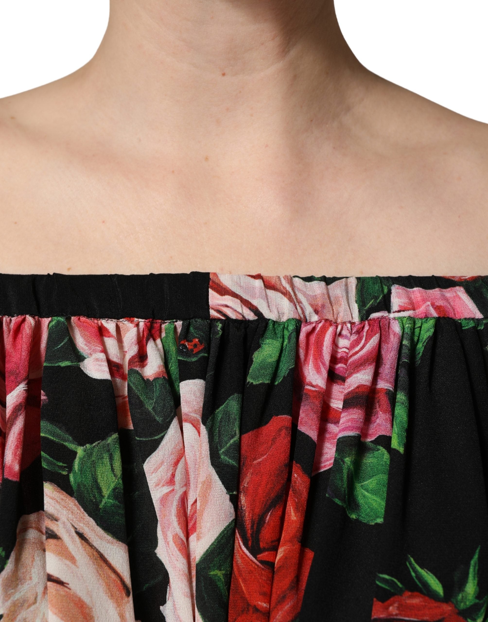 Dolce & Gabbana Schwarze Seidenbluse mit Rosenprint und Carmen-Ausschnitt-6