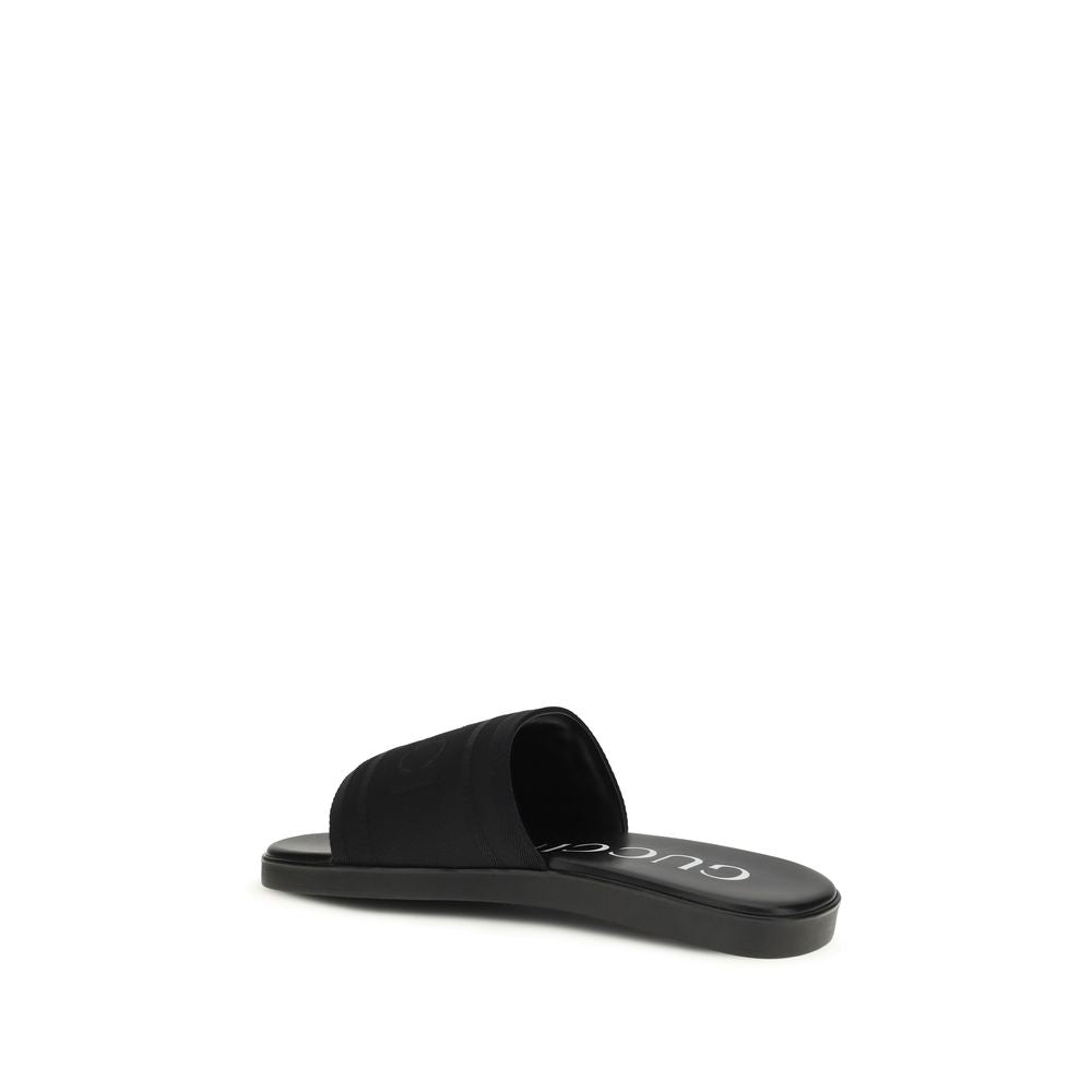 Gucci Schwarze Sandalen aus Stoff-3