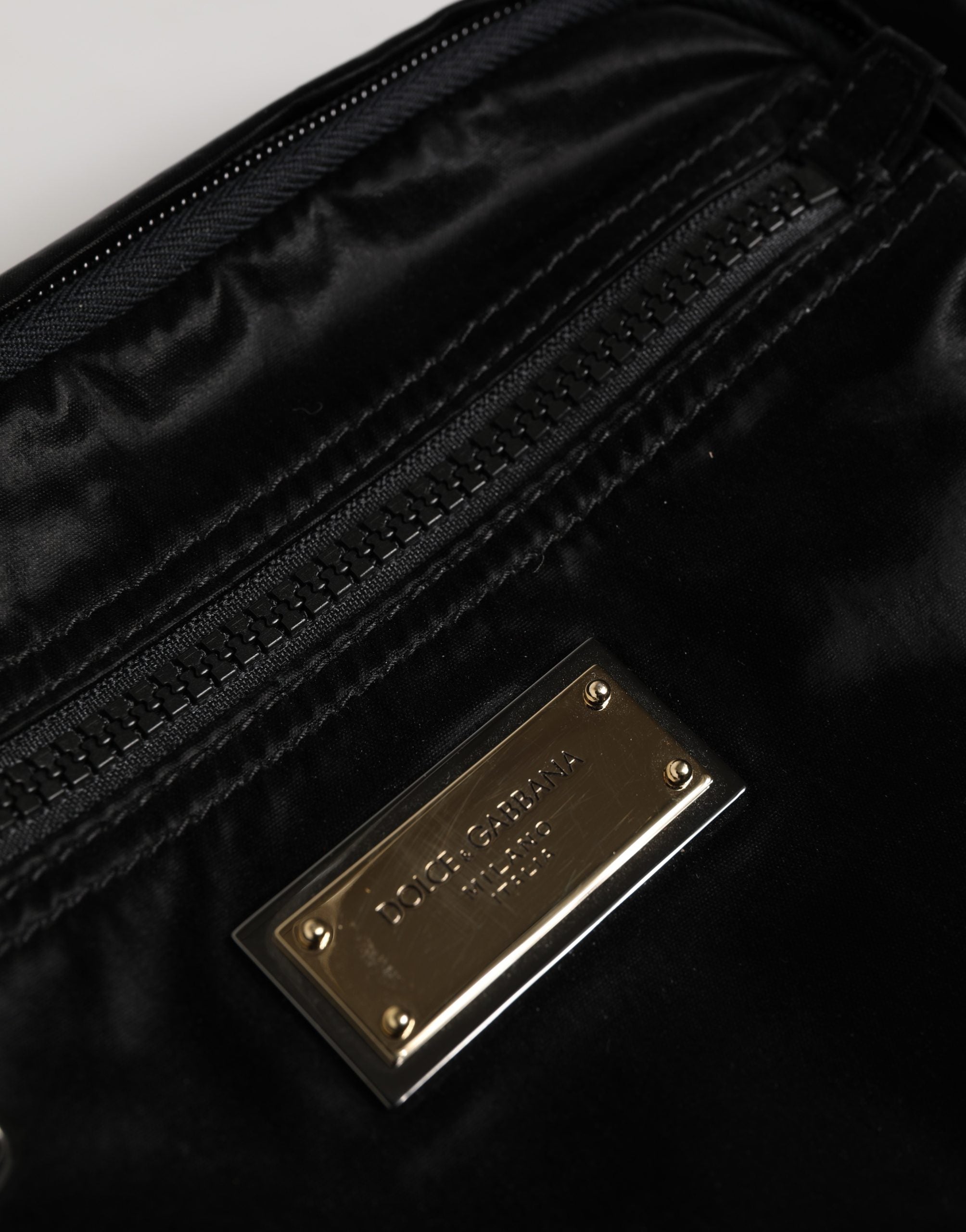 Dolce & Gabbana Schwarze Nylon Bauchtasche mit Messingplakette für Herren-4
