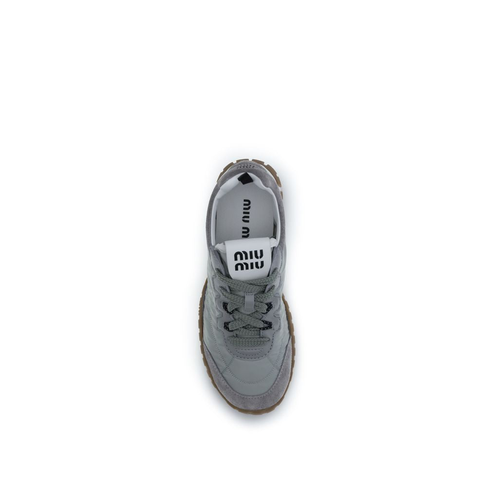 Miu Miu Graue Sportschuhe aus recyceltem Polyamid-4