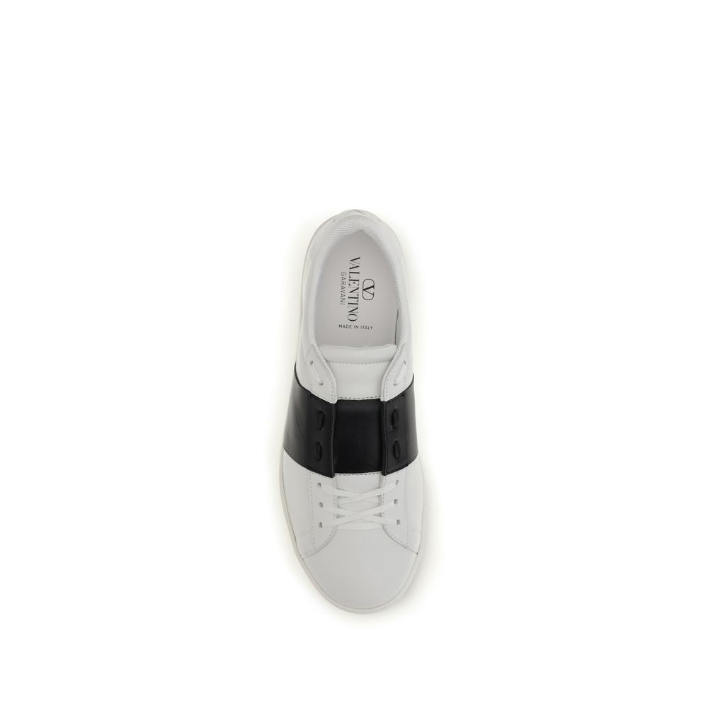 Valentino Garavani Schwarze Bos Taurus Kalbsleder Low-Top-Sneaker-4