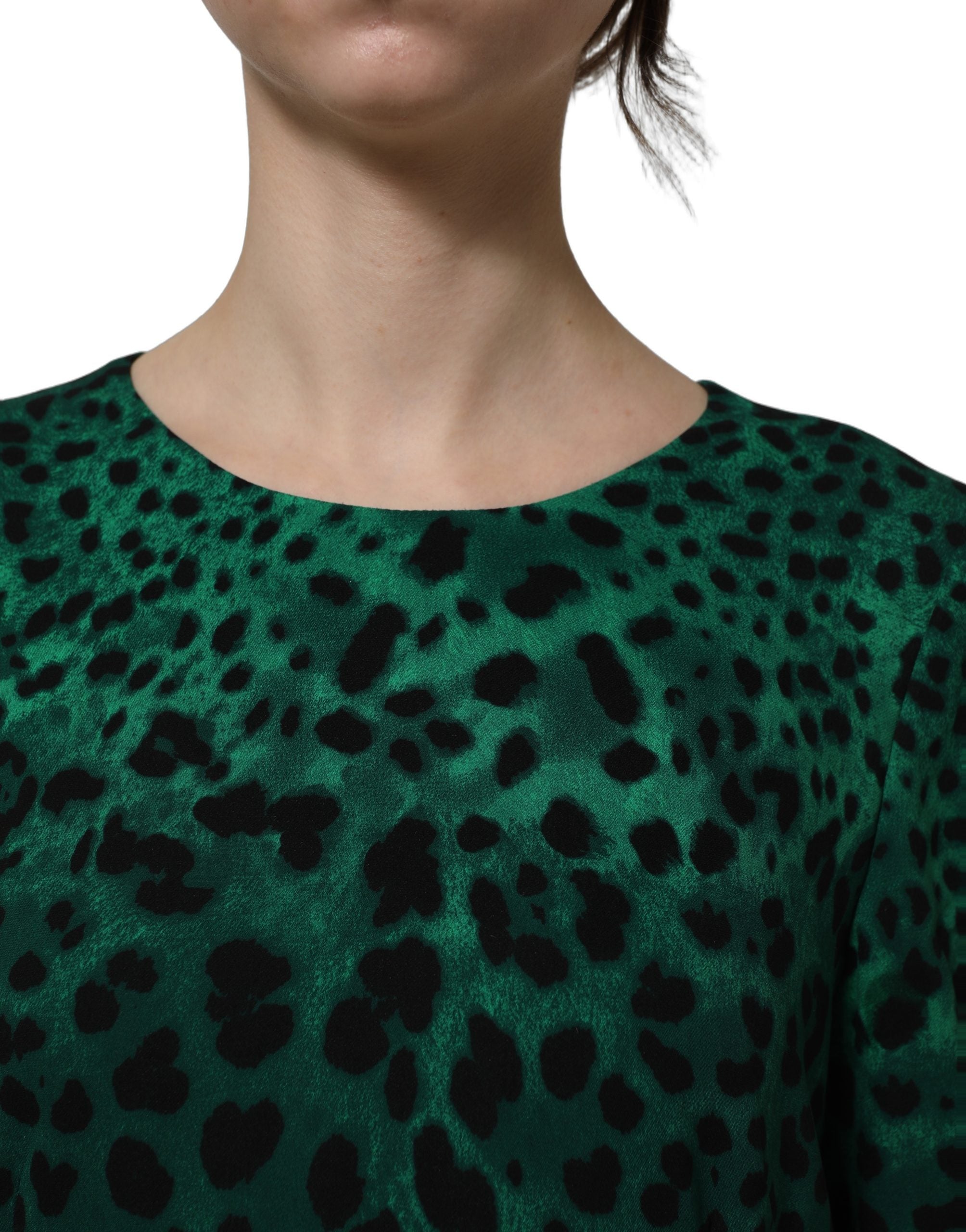 Dolce & Gabbana Knielanges Kleid mit grünem Leopardenmuster aus Seide-6