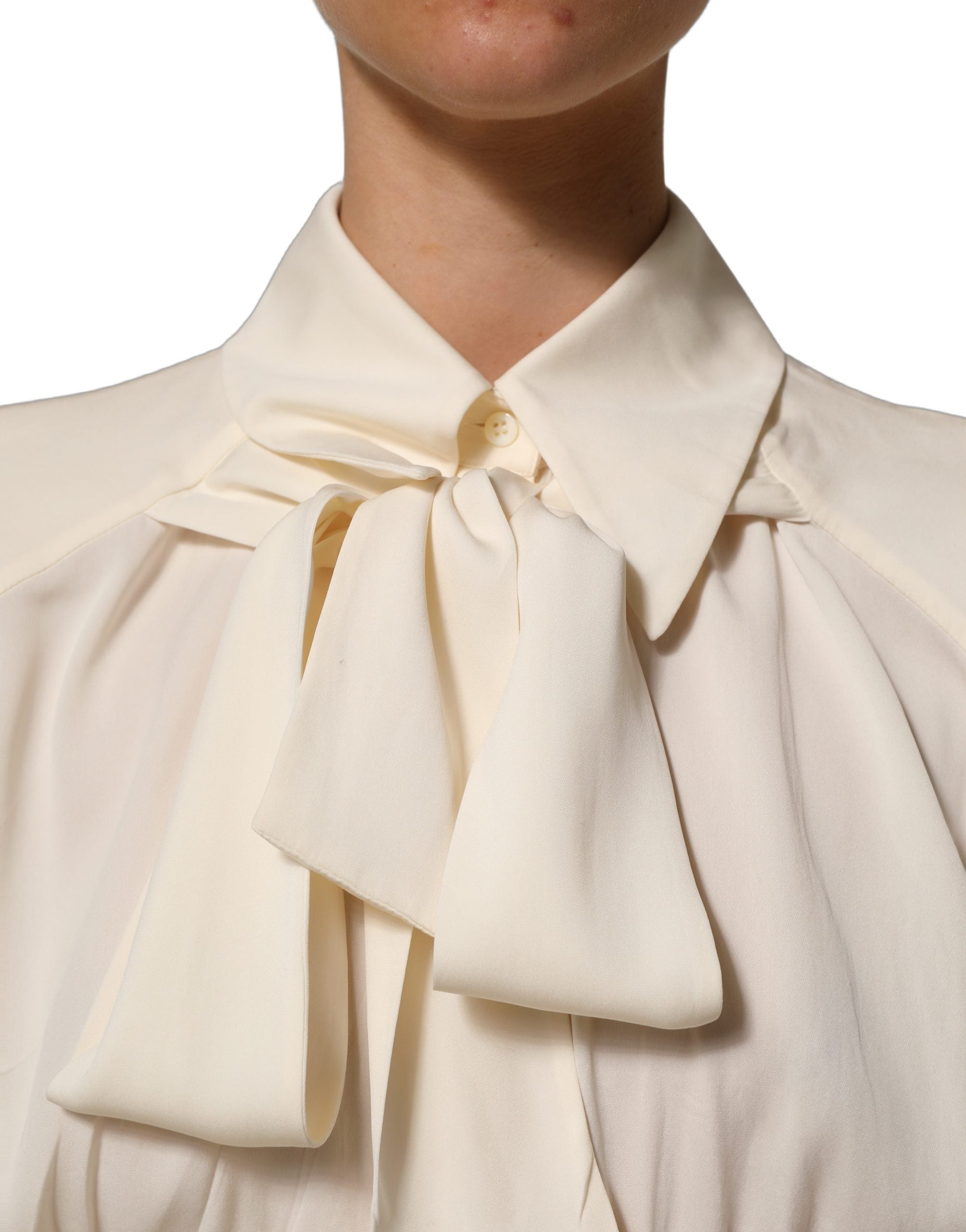 Dolce & Gabbana Weiße Bluse mit Ascot-Kragen und langen Ärmeln-6