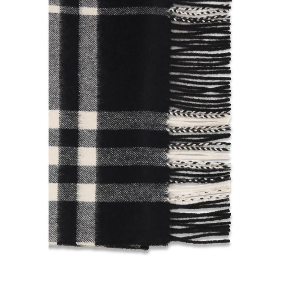 Burberry Schwarzer Kaschmirschal-3