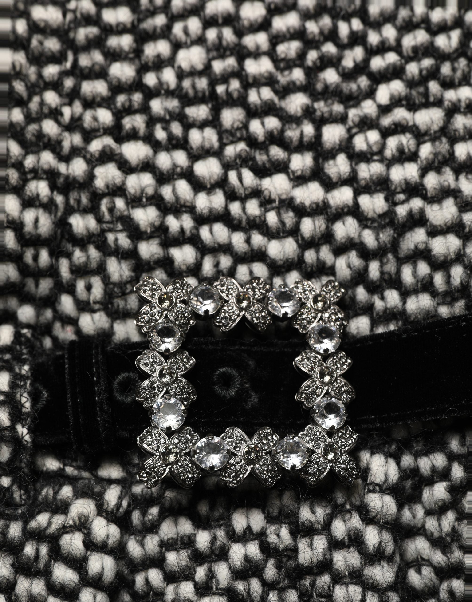 Dolce & Gabbana Minirock aus Tweed in Schwarz-Weiß mit hoher Taille und Falten