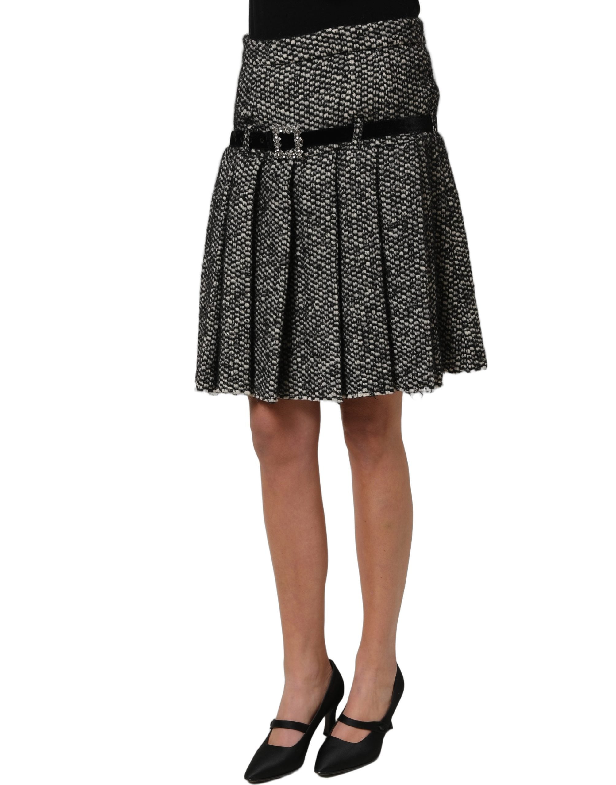 Dolce & Gabbana Minirock aus Tweed in Schwarz-Weiß mit hoher Taille und Falten-4