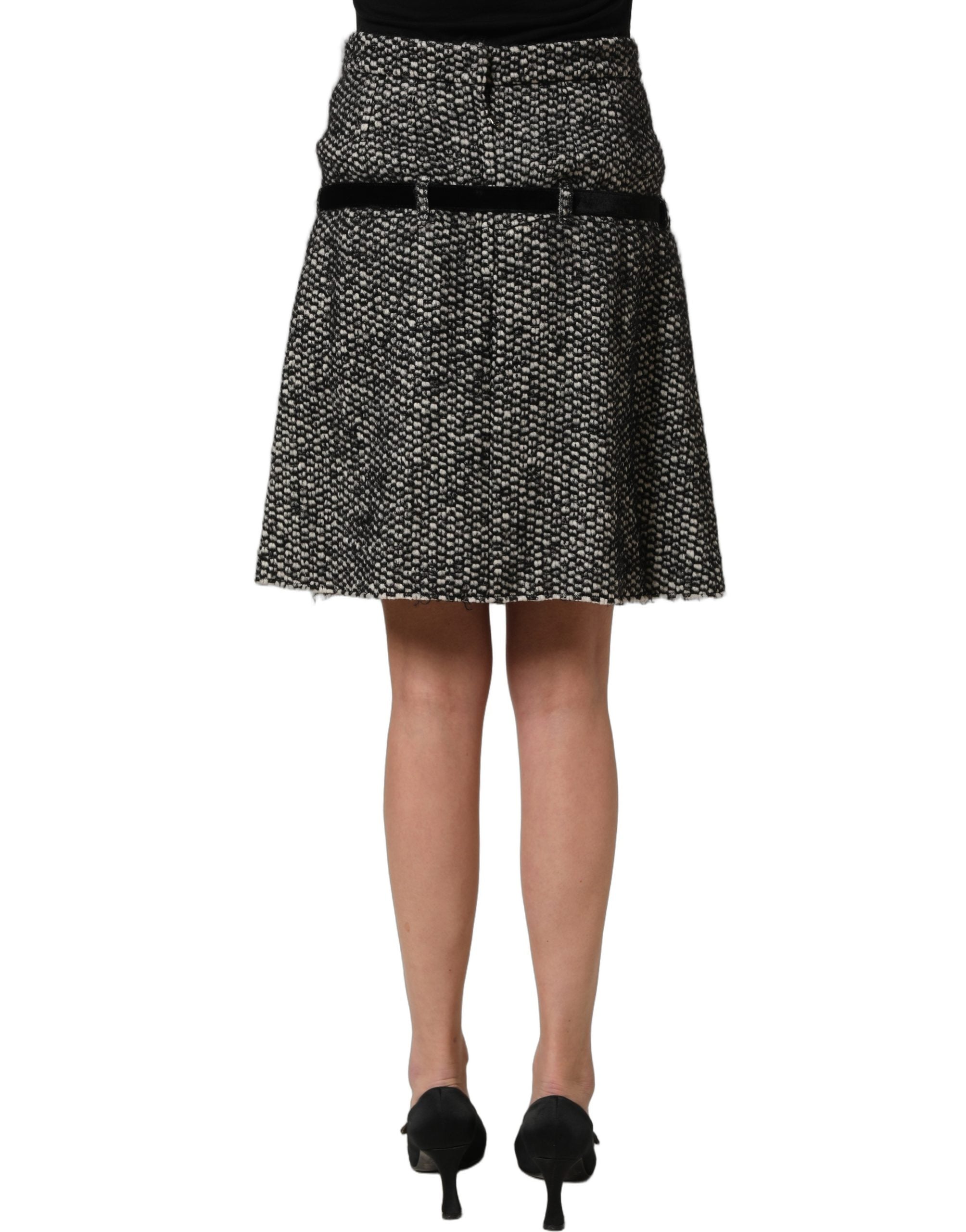 Dolce & Gabbana Minirock aus Tweed in Schwarz-Weiß mit hoher Taille und Falten-5