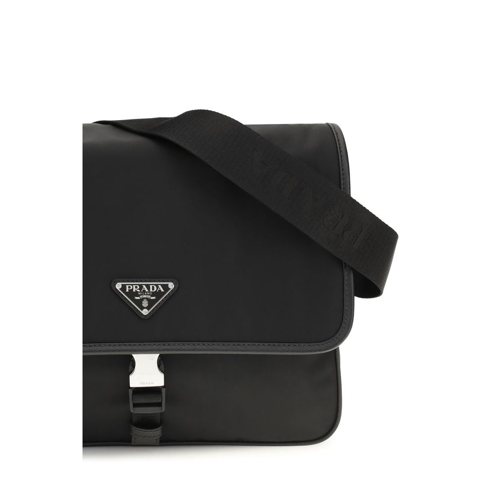 Prada Schwarze Schultertasche aus recyceltem Polyamid-4