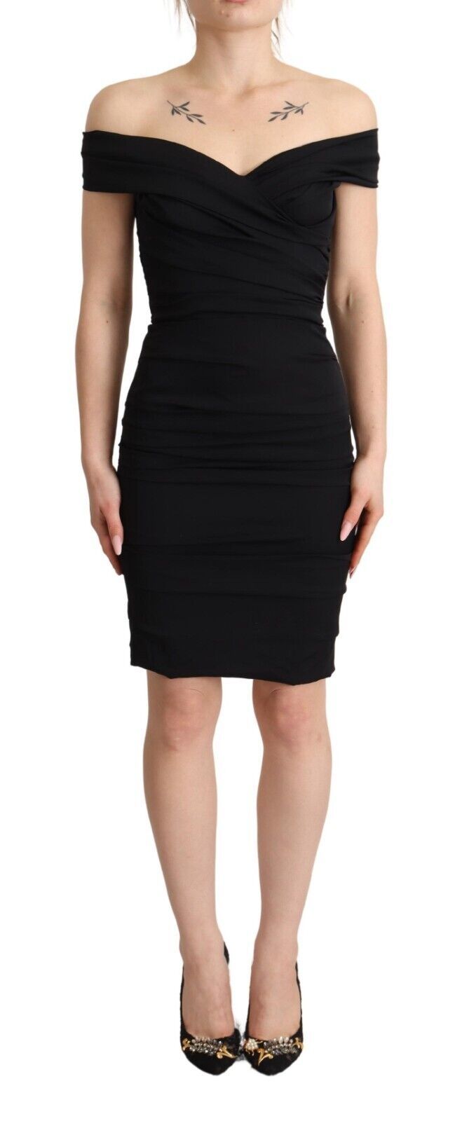 Vestido ajustado Dolce & Gabbana de seda negra con hombros descubiertos-1
