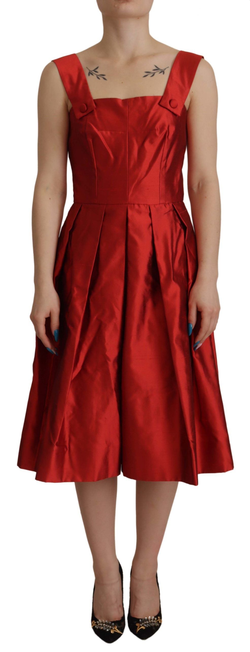 Vestido rojo de corte A de Dolce & Gabbana en satén plisado y seda-1