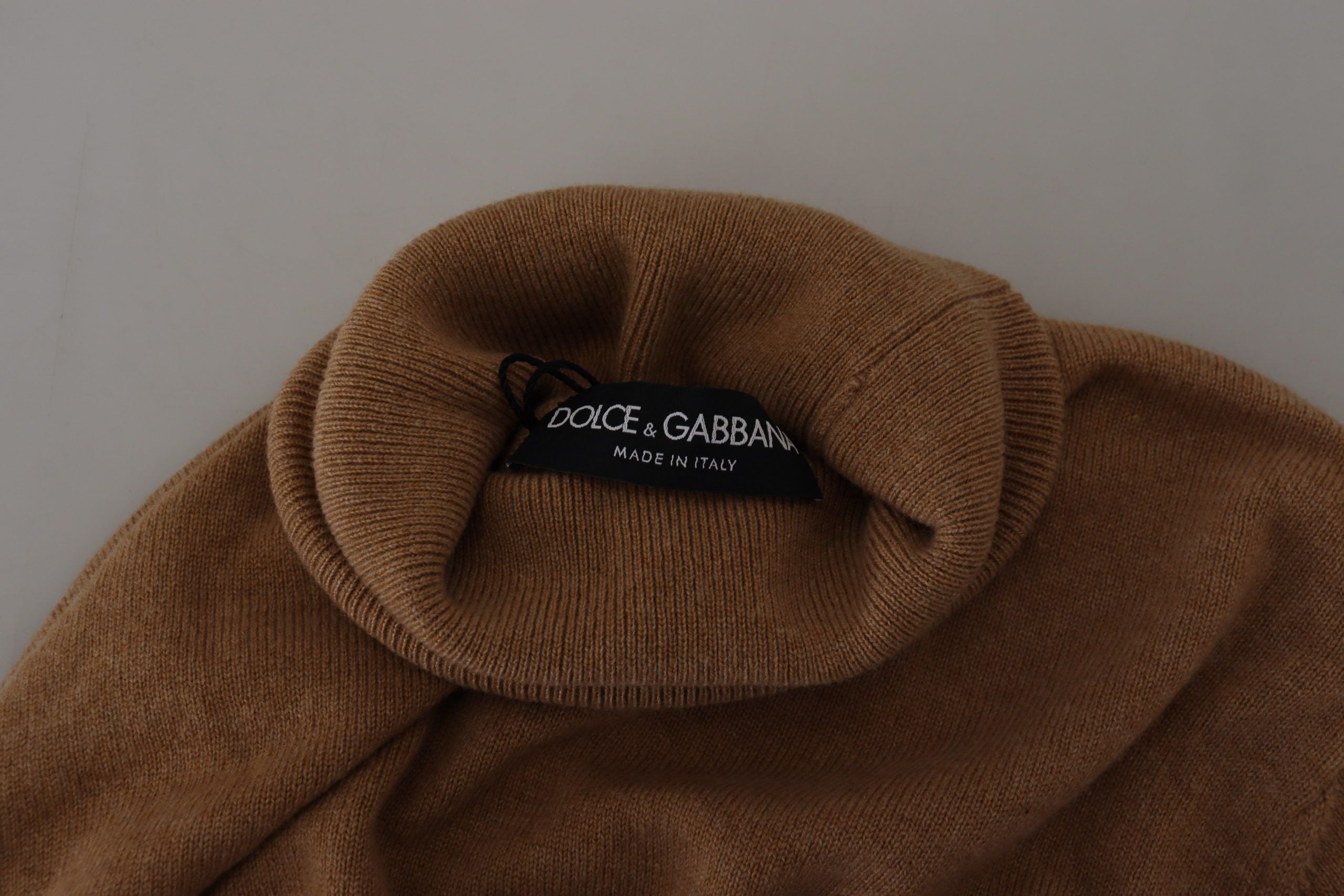 Dolce & Gabbana beige cashmere roll-neck sweater-3