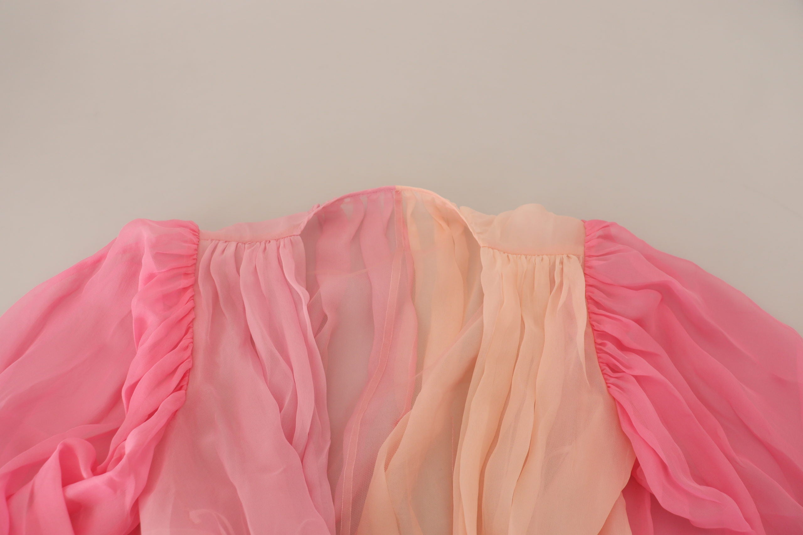 Blusa cruzada de seda rosa con mangas largas de Dolce & Gabbana-5
