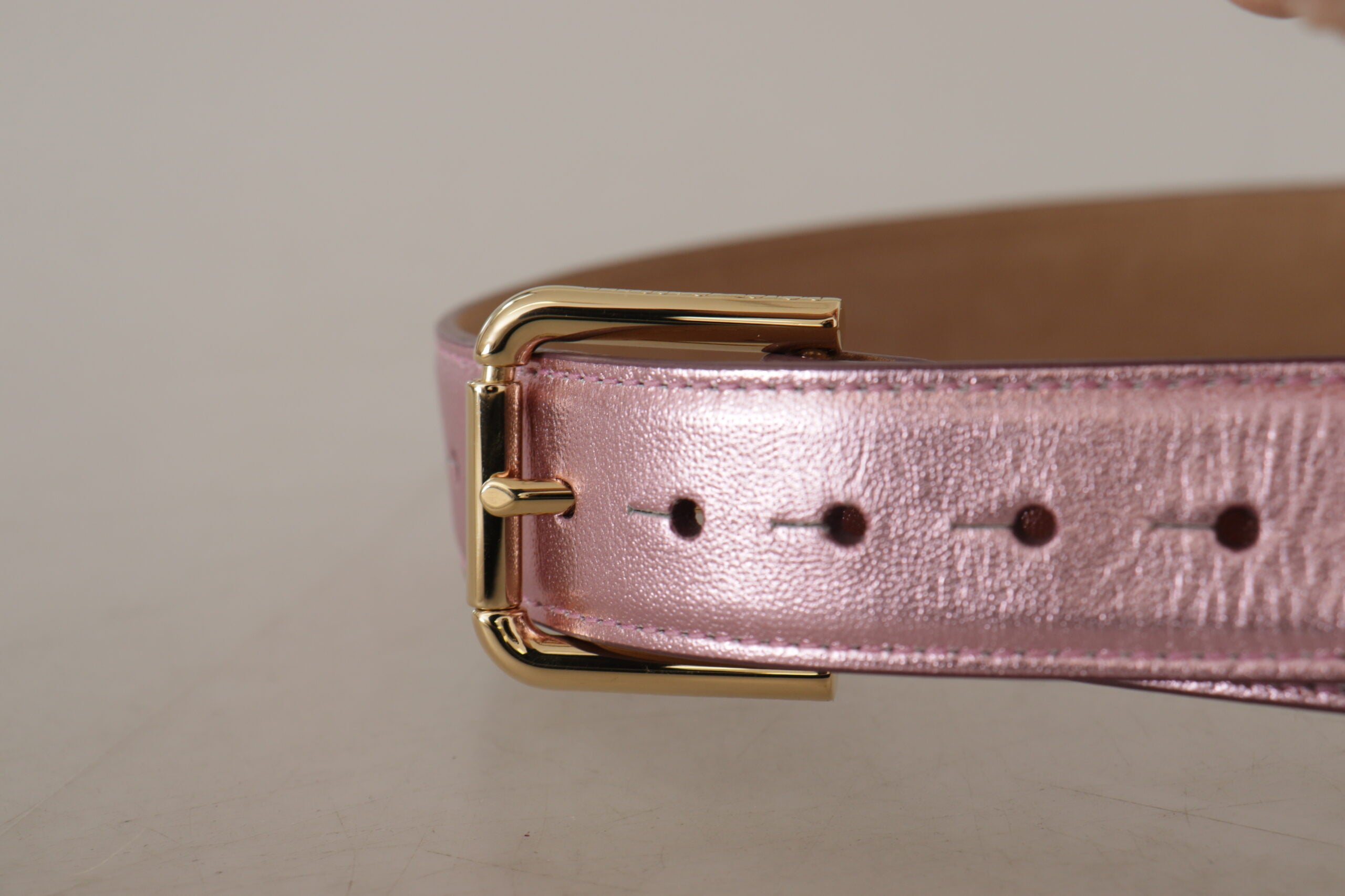 Dolce & Gabbana Metallic Pink Poliertes Leder Logo Metallschnalle Gürtel-4