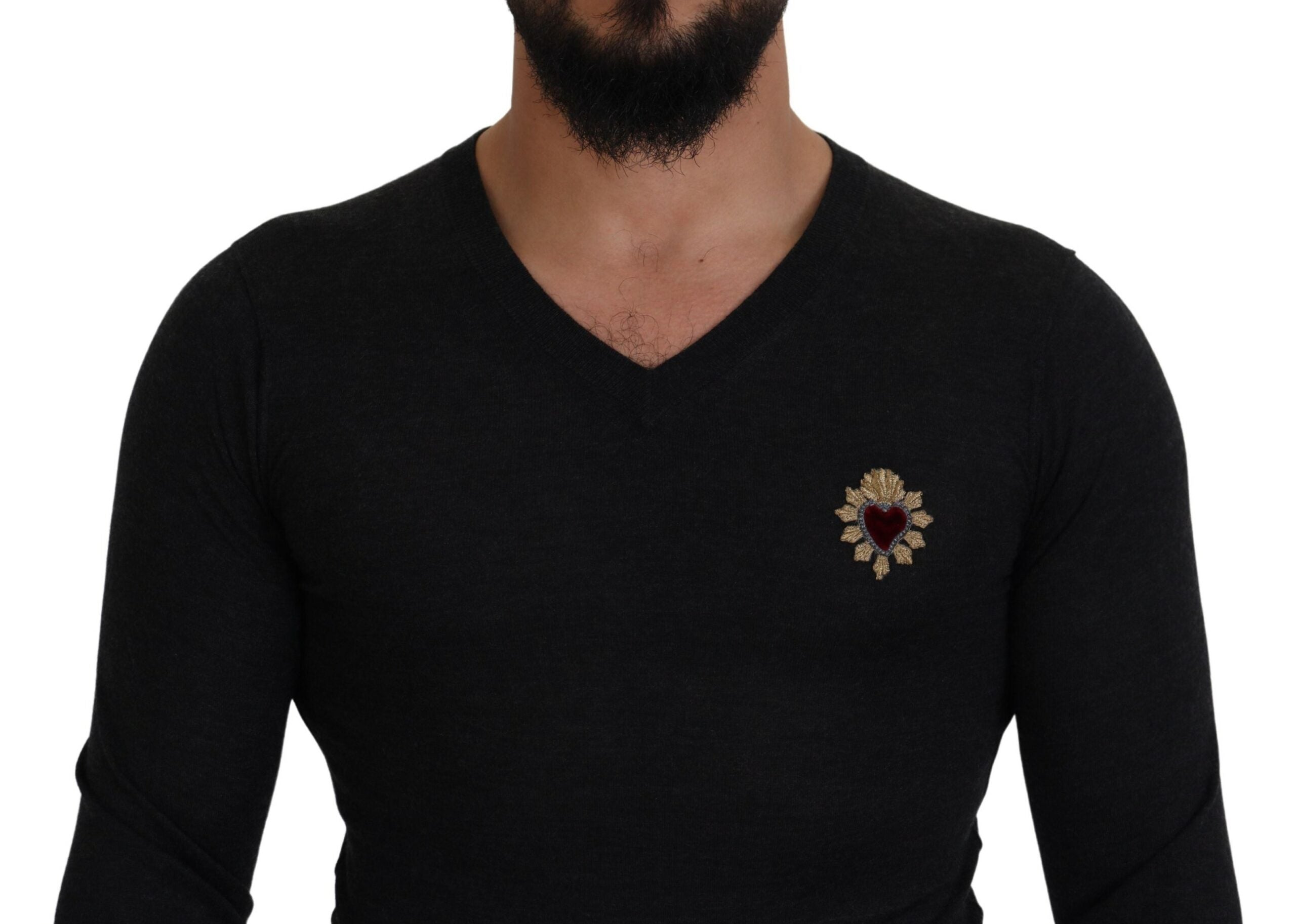 Dolce & Gabbana grey cashmere sweater with V-neck and gold heart-4