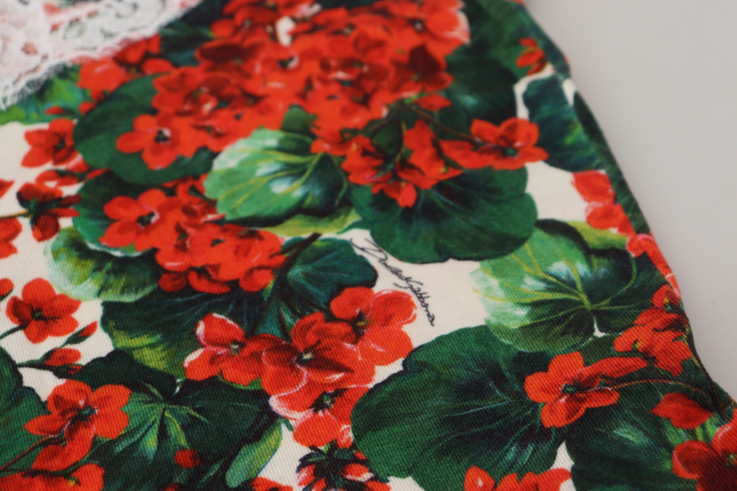 Top de lana con estampado floral blanco y encaje de Dolce & Gabbana-6