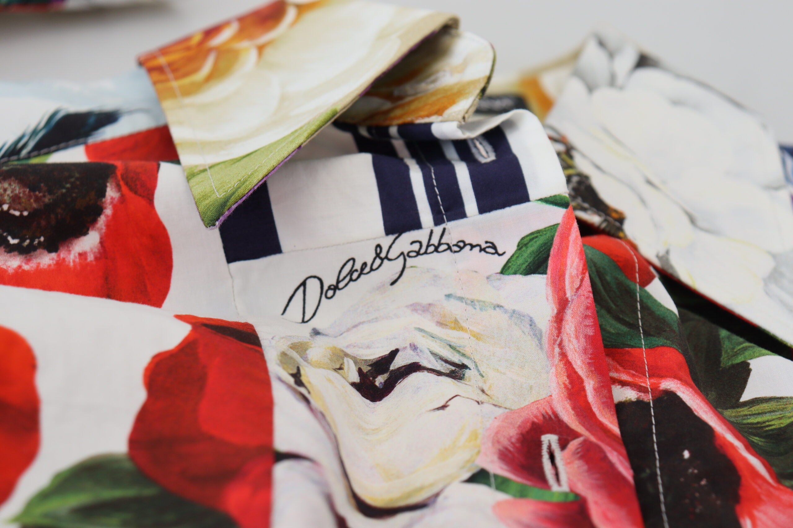 Dolce & Gabbana Multicolor Floral Baumwollbluse mit Kragen-7