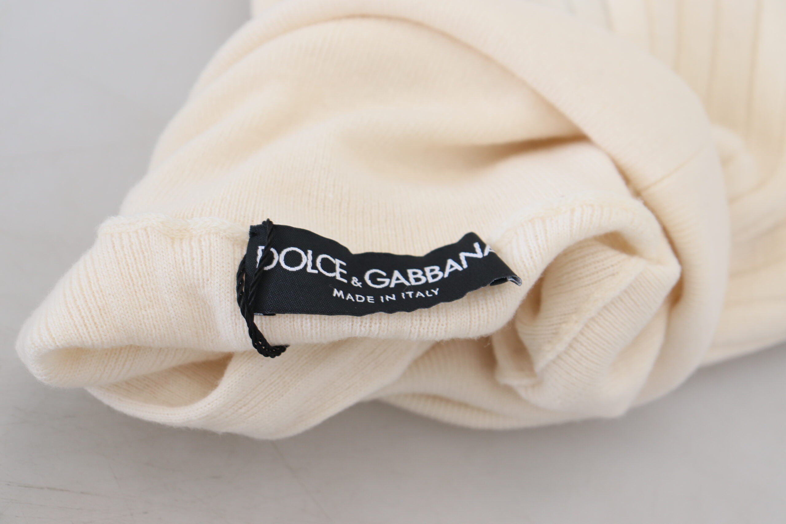 Suéter de cuello alto color marfil con puños deshilachados de Dolce & Gabbana-6