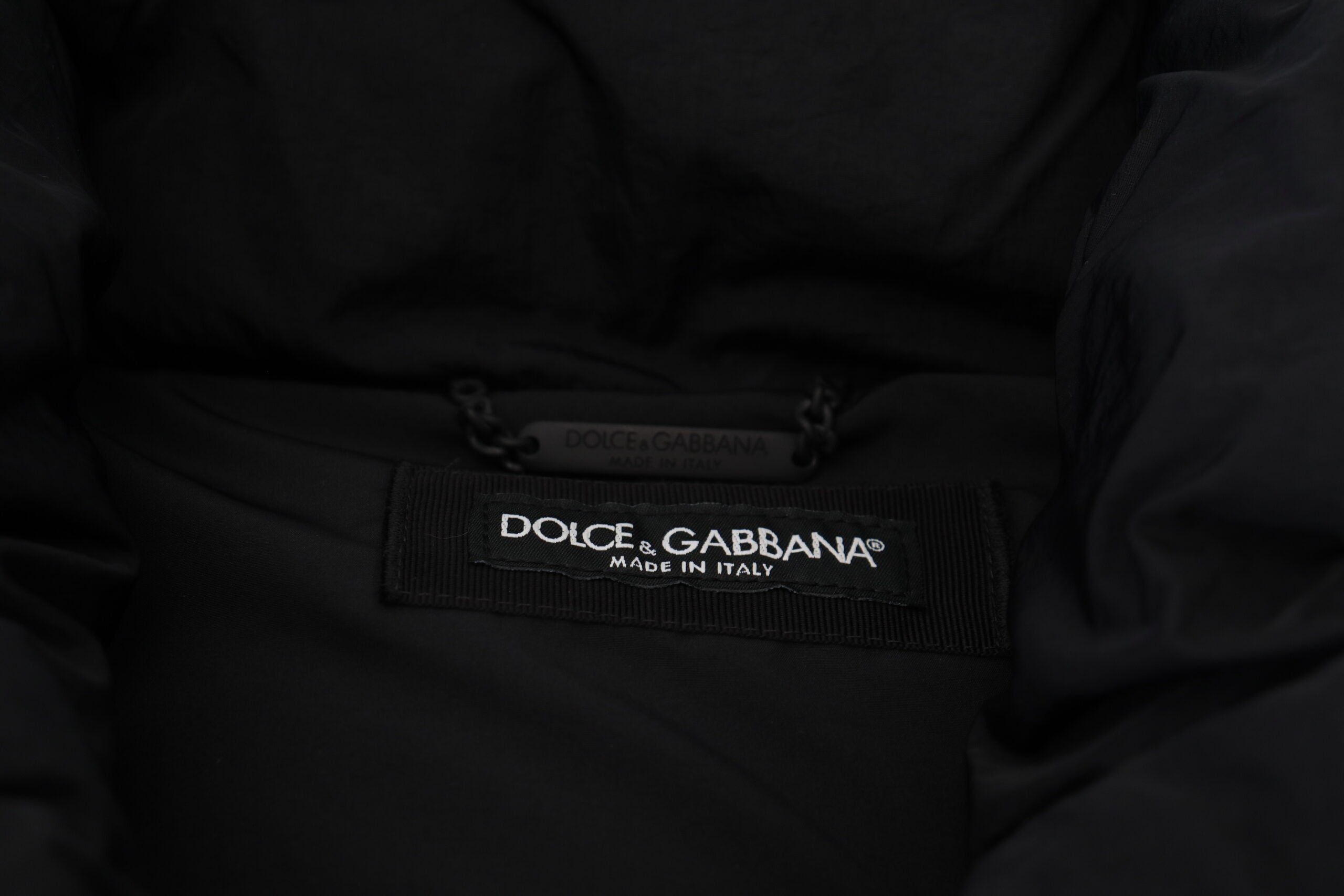 Dolce & Gabbana Black sleeveless DG jacket with metal embellishment-7