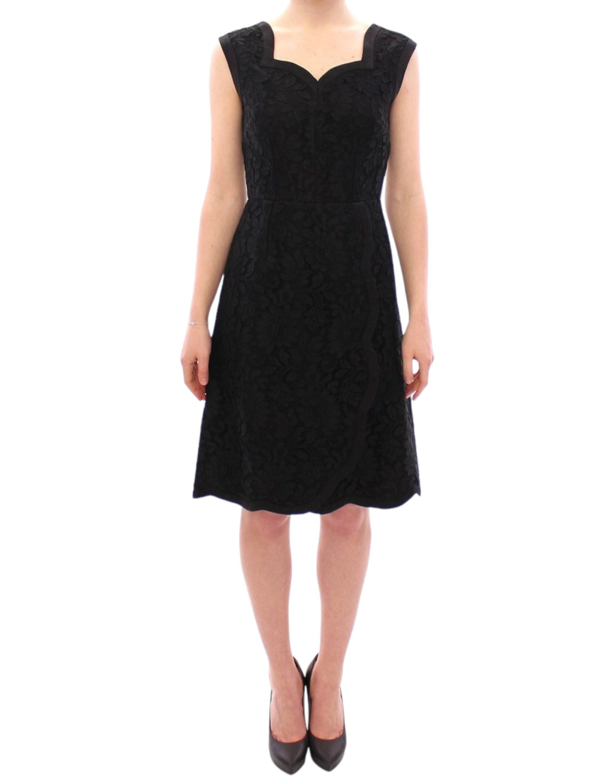 Vestido de pasarela de encaje floral negro de Dolce & Gabbana por Sicily-1