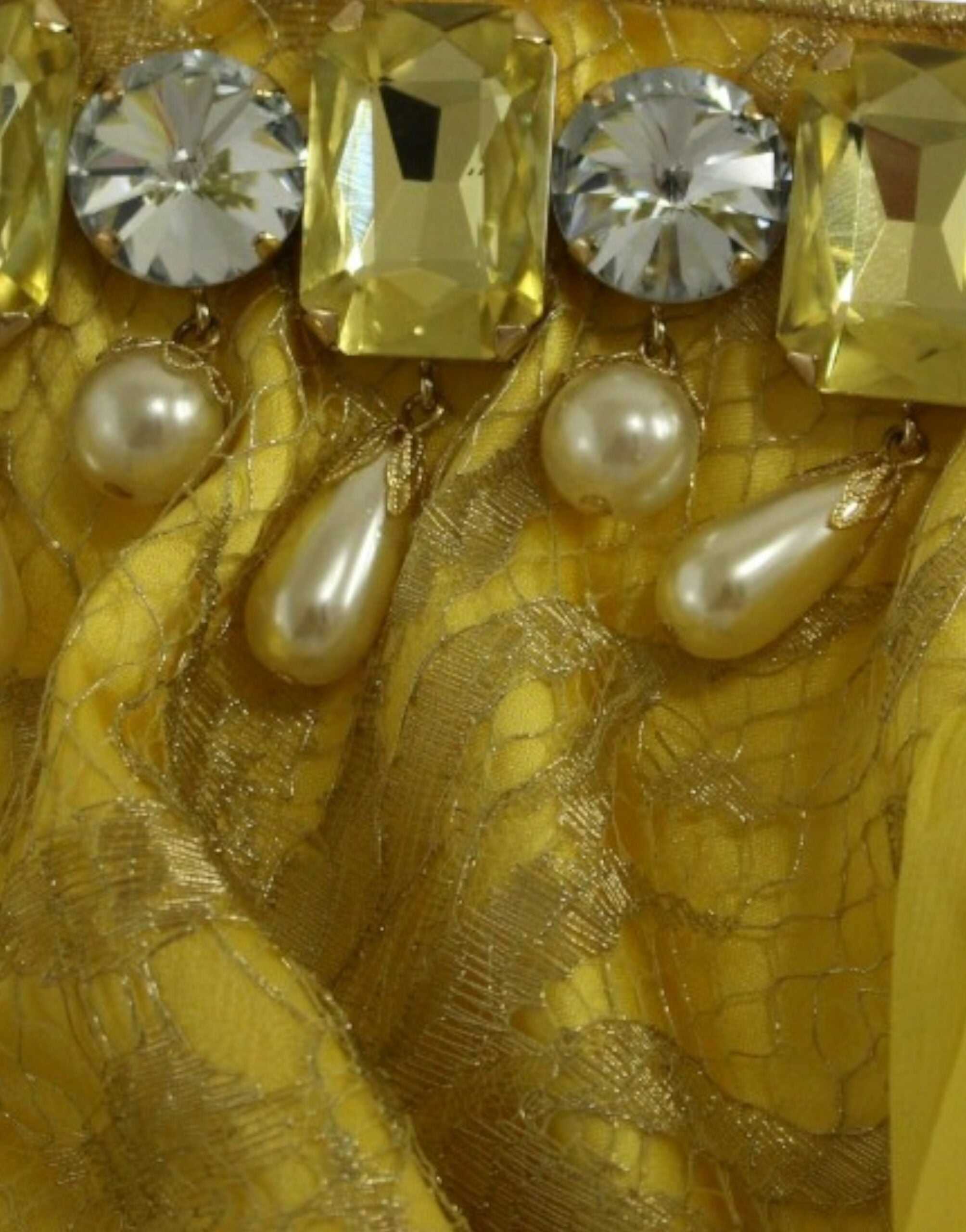Minivestido de encaje amarillo con cristales de Dolce & Gabbana-8