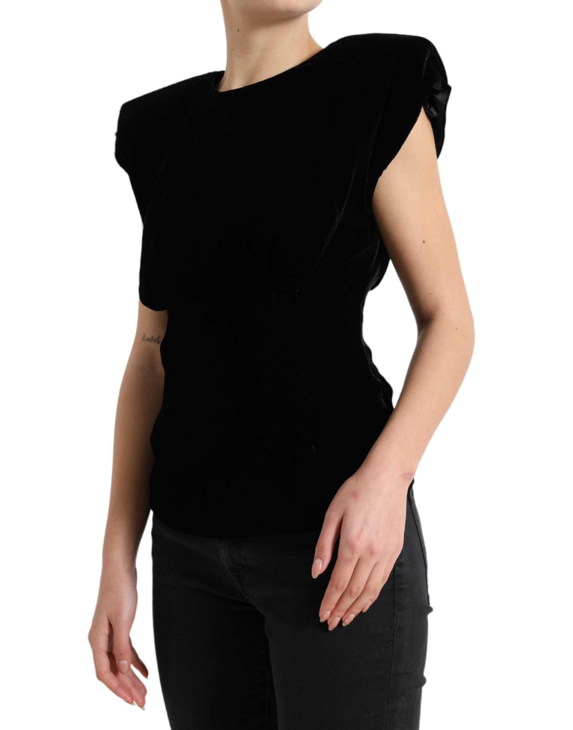 Blusa de terciopelo negro con hombros acolchados de Dolce & Gabbana-2
