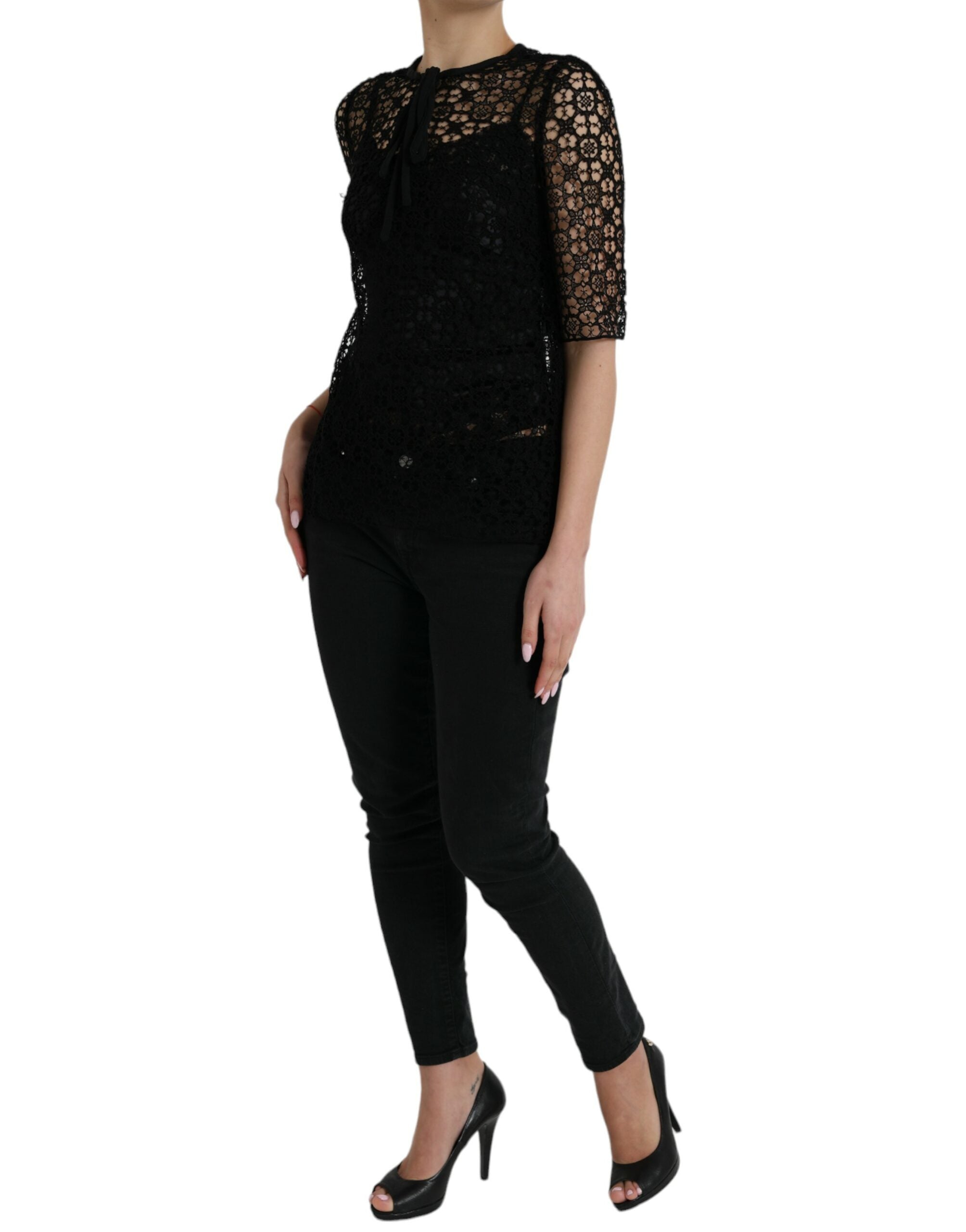 Blusa negra Dolce & Gabbana con encaje floral y mangas cortas-2