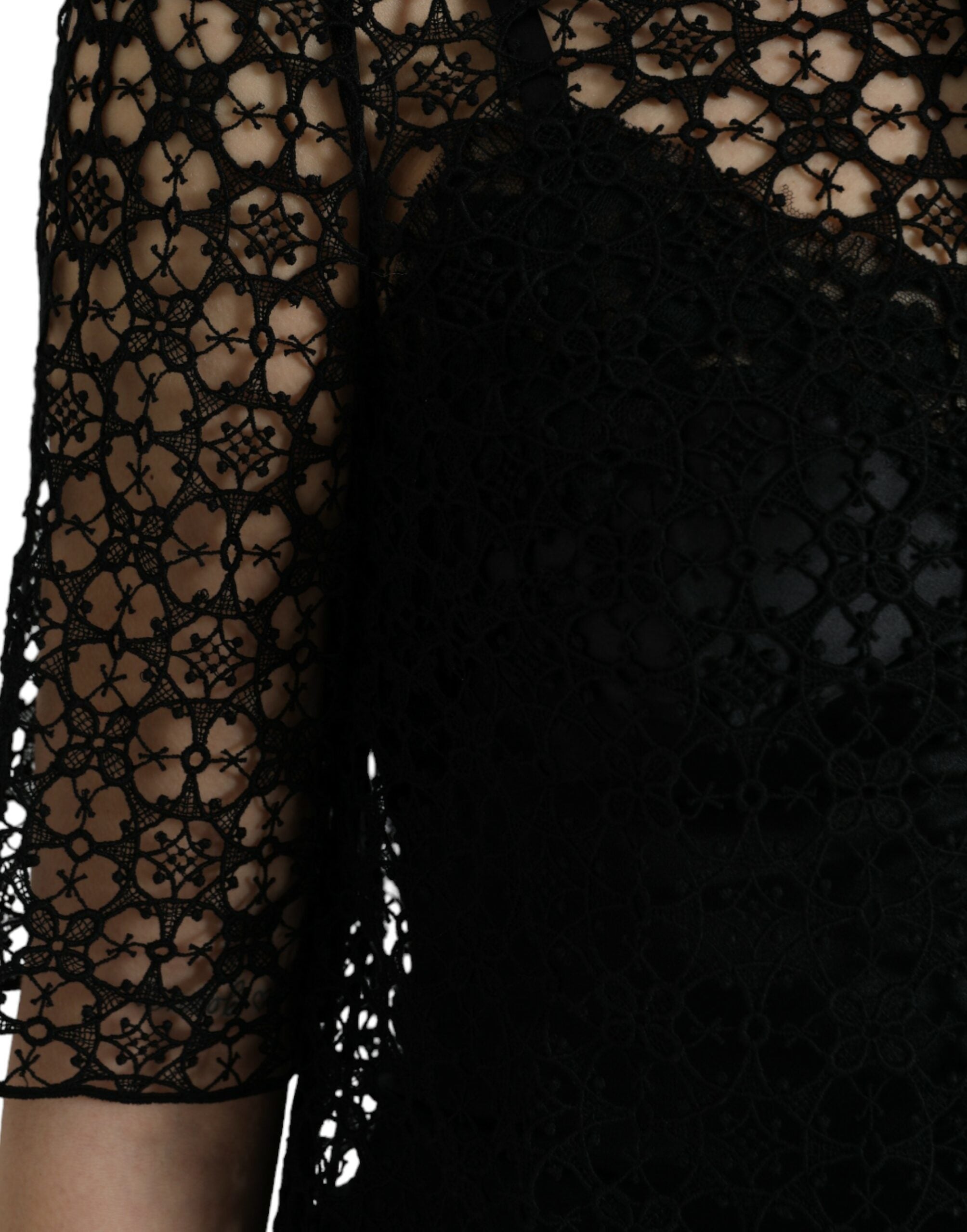 Blusa negra Dolce & Gabbana con encaje floral y mangas cortas-5
