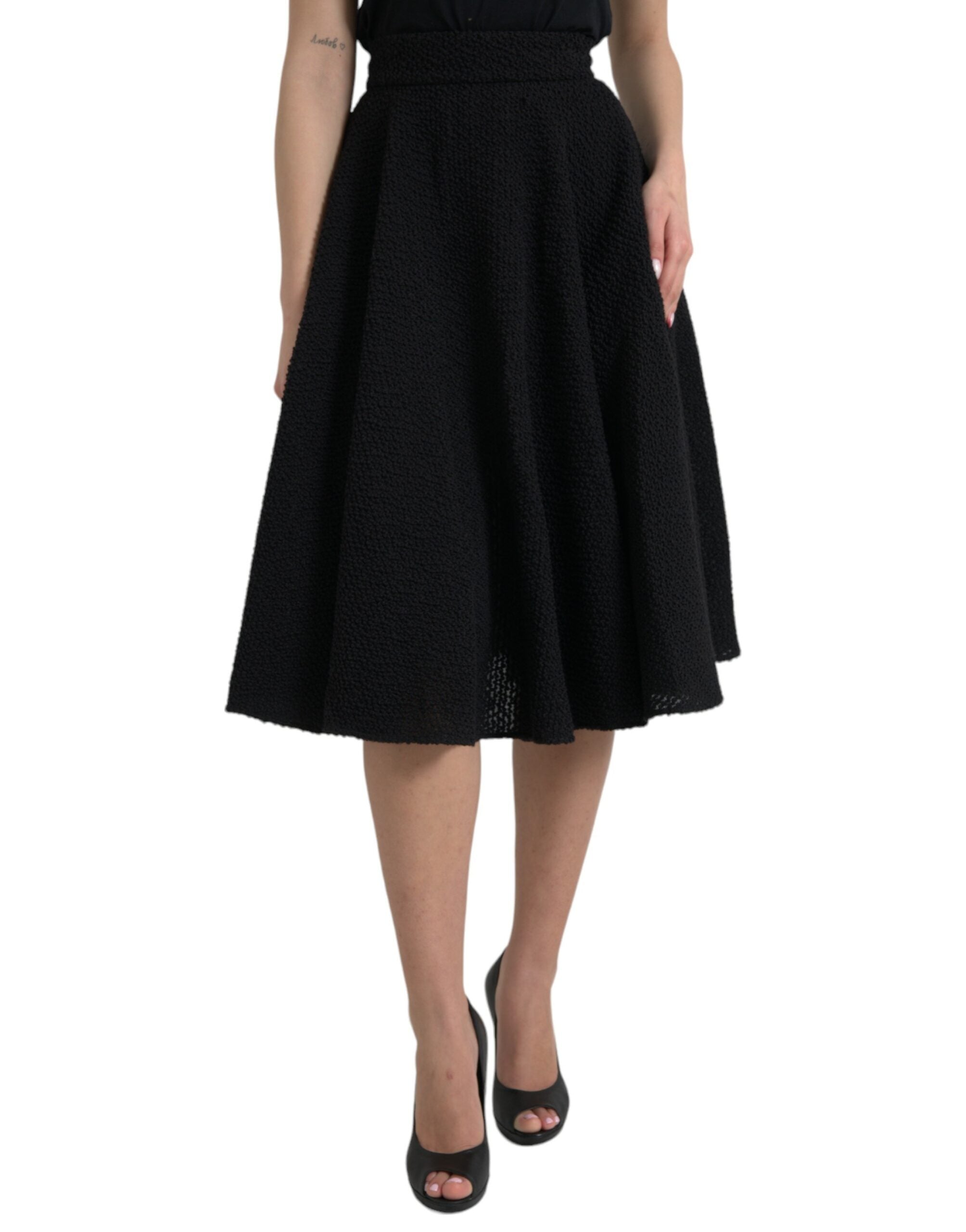 Dolce & Gabbana black high-waisted A-line skirt with a knee-length silhouette