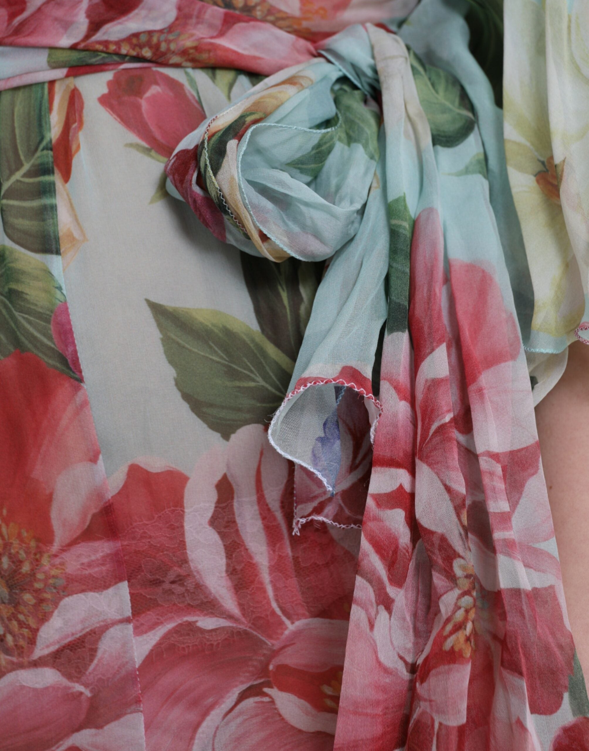 Dolce & Gabbana Blaues gestuftes Maxikleid mit Blumendruck-6
