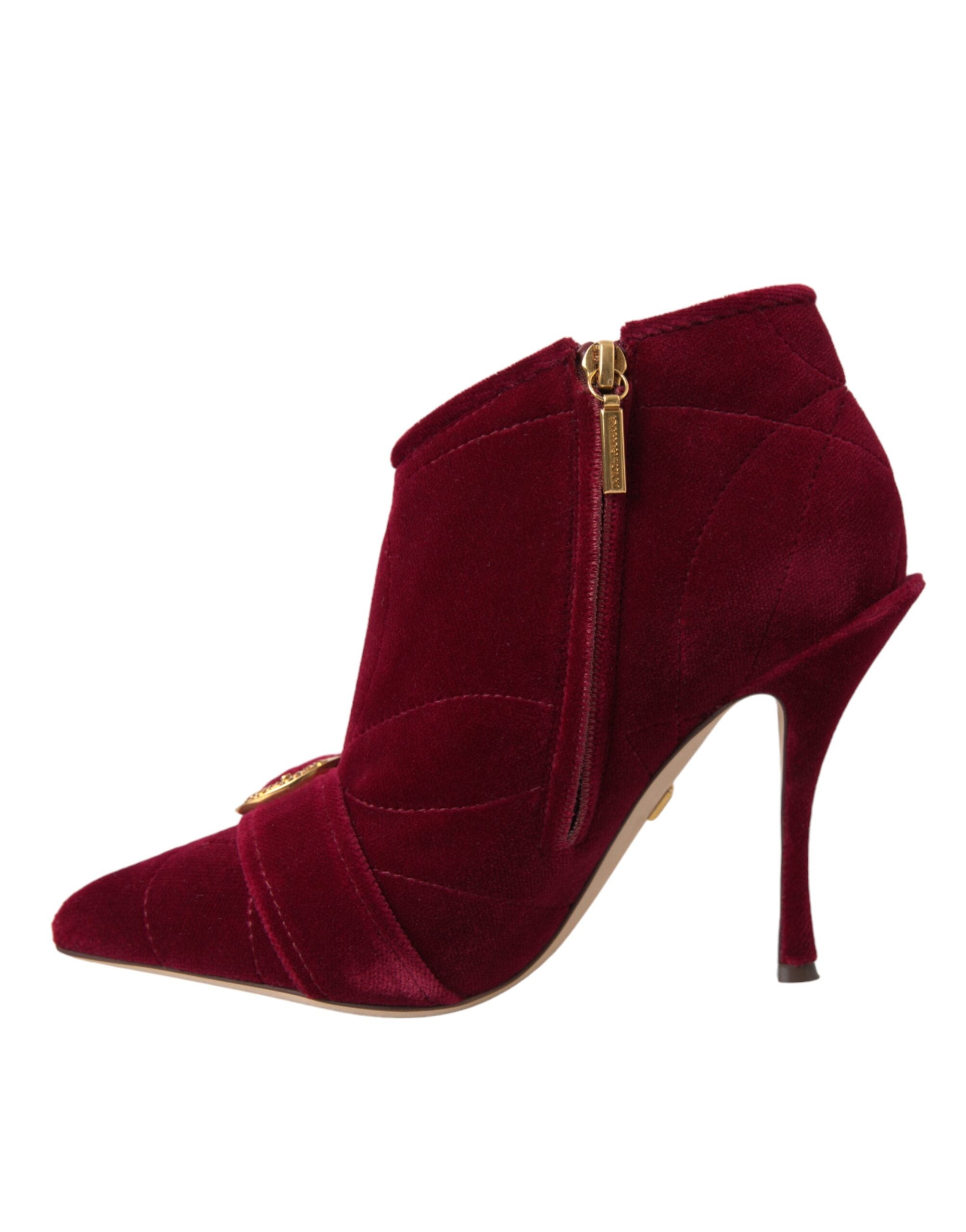 Botas con hebilla Devotion de terciopelo rojo oscuro de Dolce & Gabbana-5