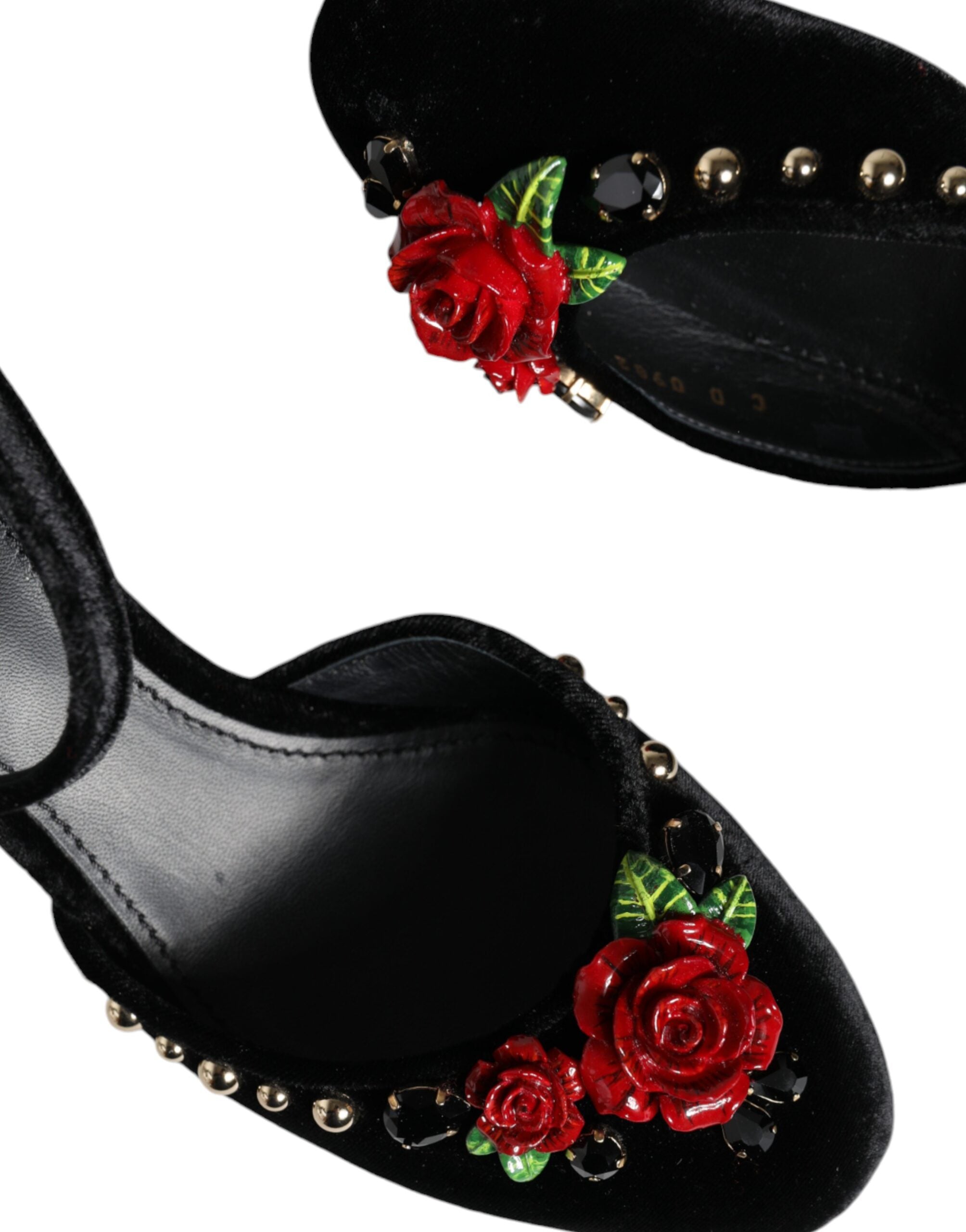 Zapatos de tacón con tira al tobillo y diseño de rosas en terciopelo negro de Dolce & Gabbana-8