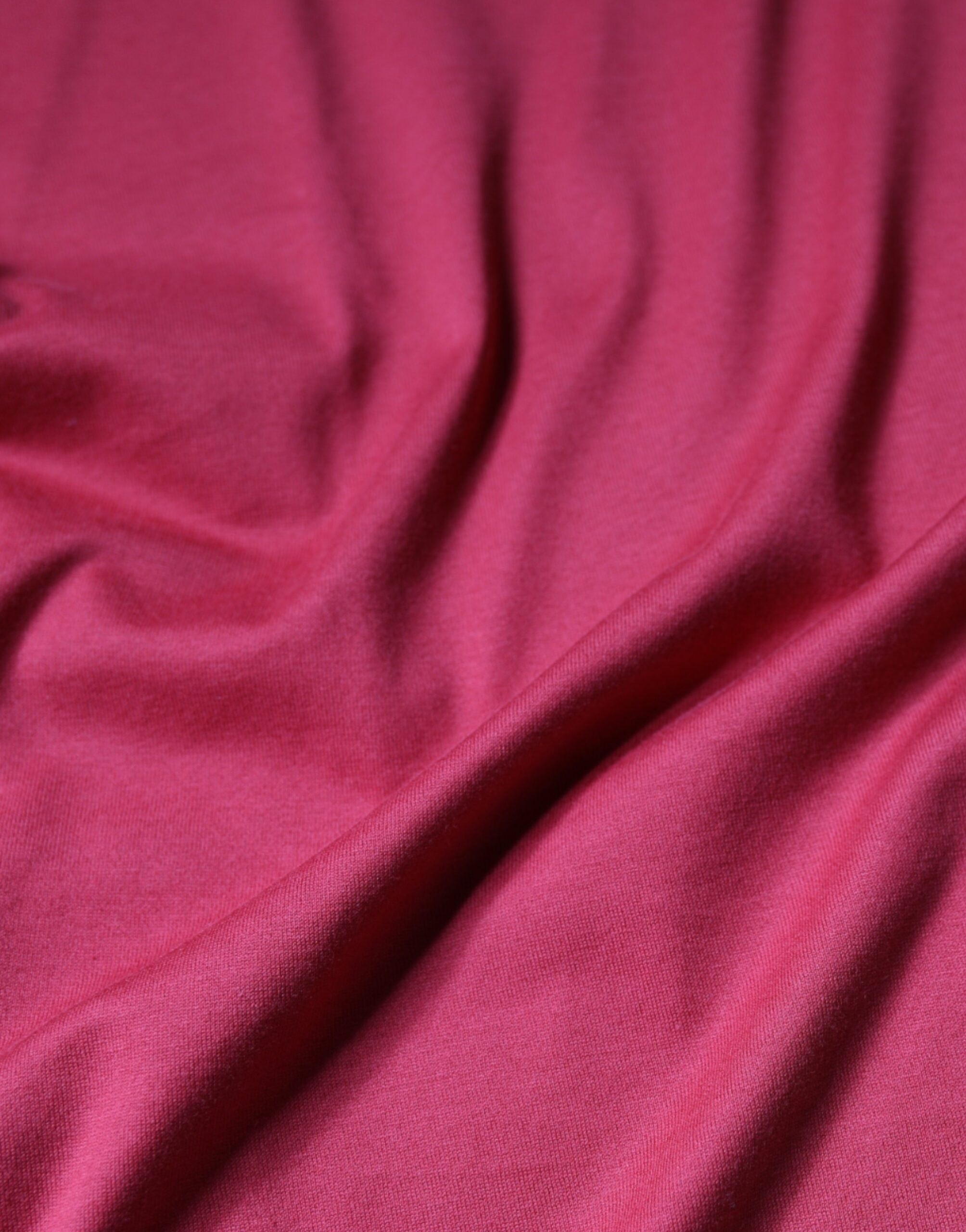 Dolce & Gabbana red T-shirt with round neck and DG logo print, made of cotton-8