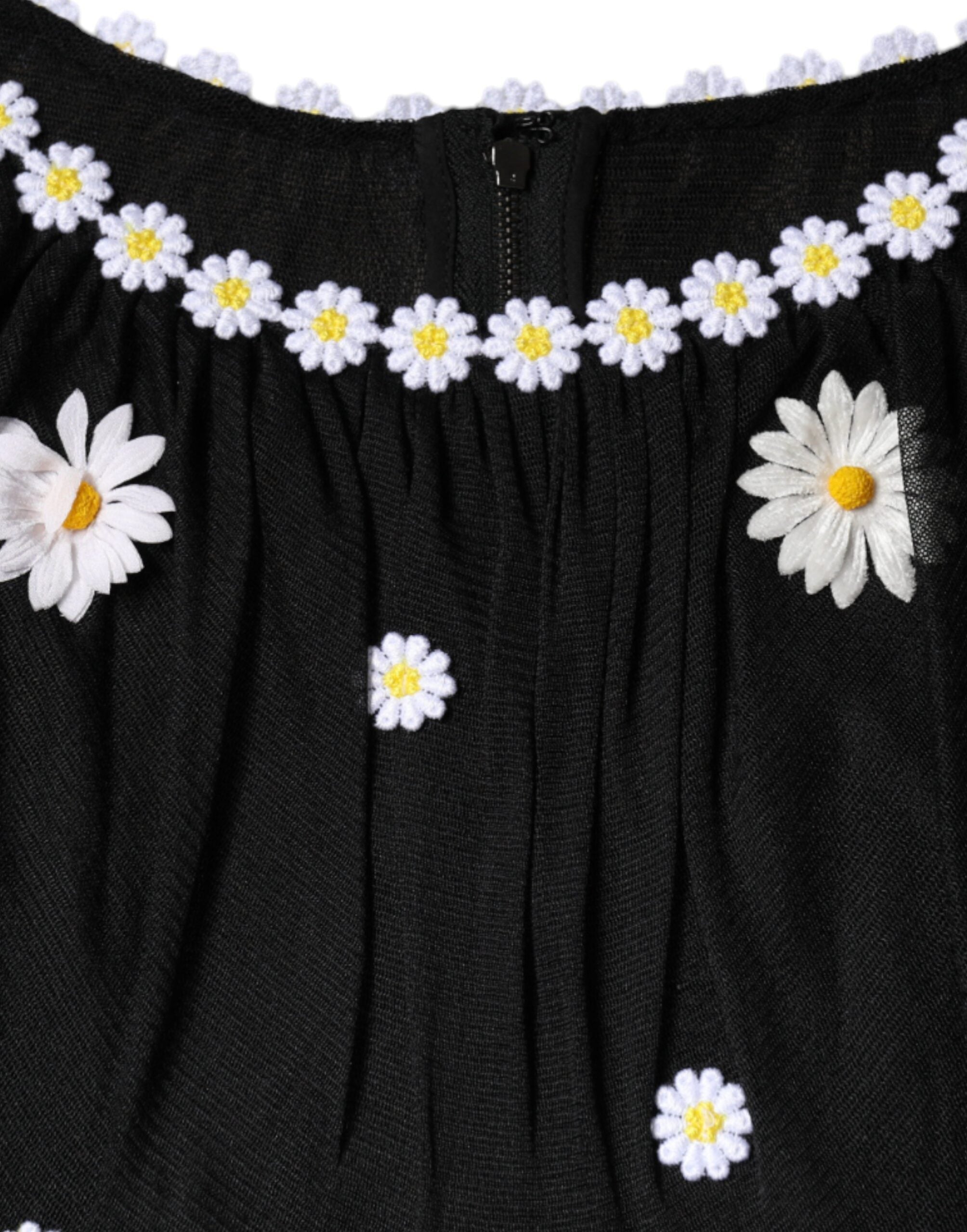 Vestido largo de seda negra con margaritas y corte A de Dolce & Gabbana-6