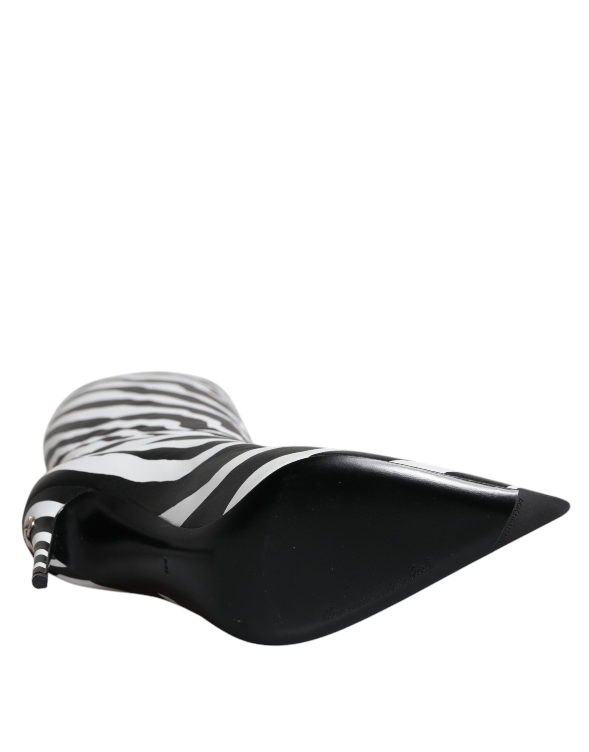 Botas altas con tacón de cebra en blanco y negro de Dolce & Gabbana-8
