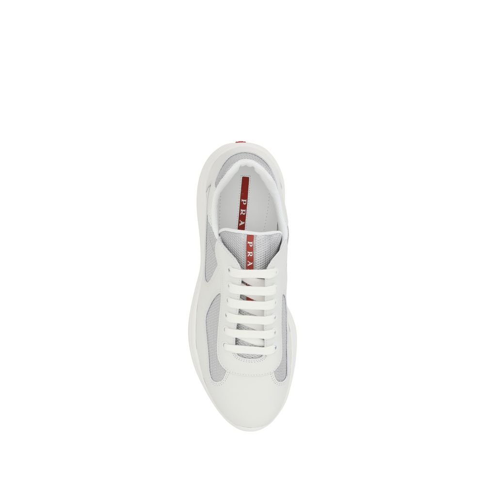 Prada Weiße Kalbshaut Bos Taurus Sneakers mit niedrigem Schaft-4