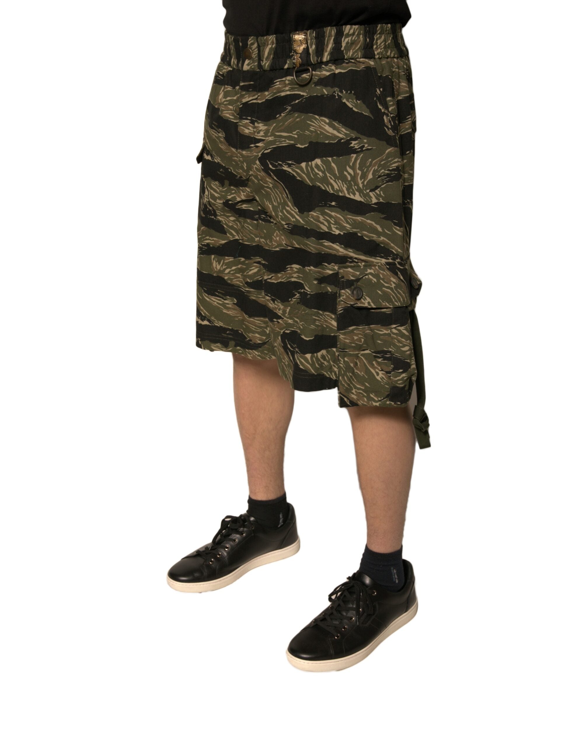 Dolce & Gabbana cotton Bermuda shorts with black and gold pattern-3