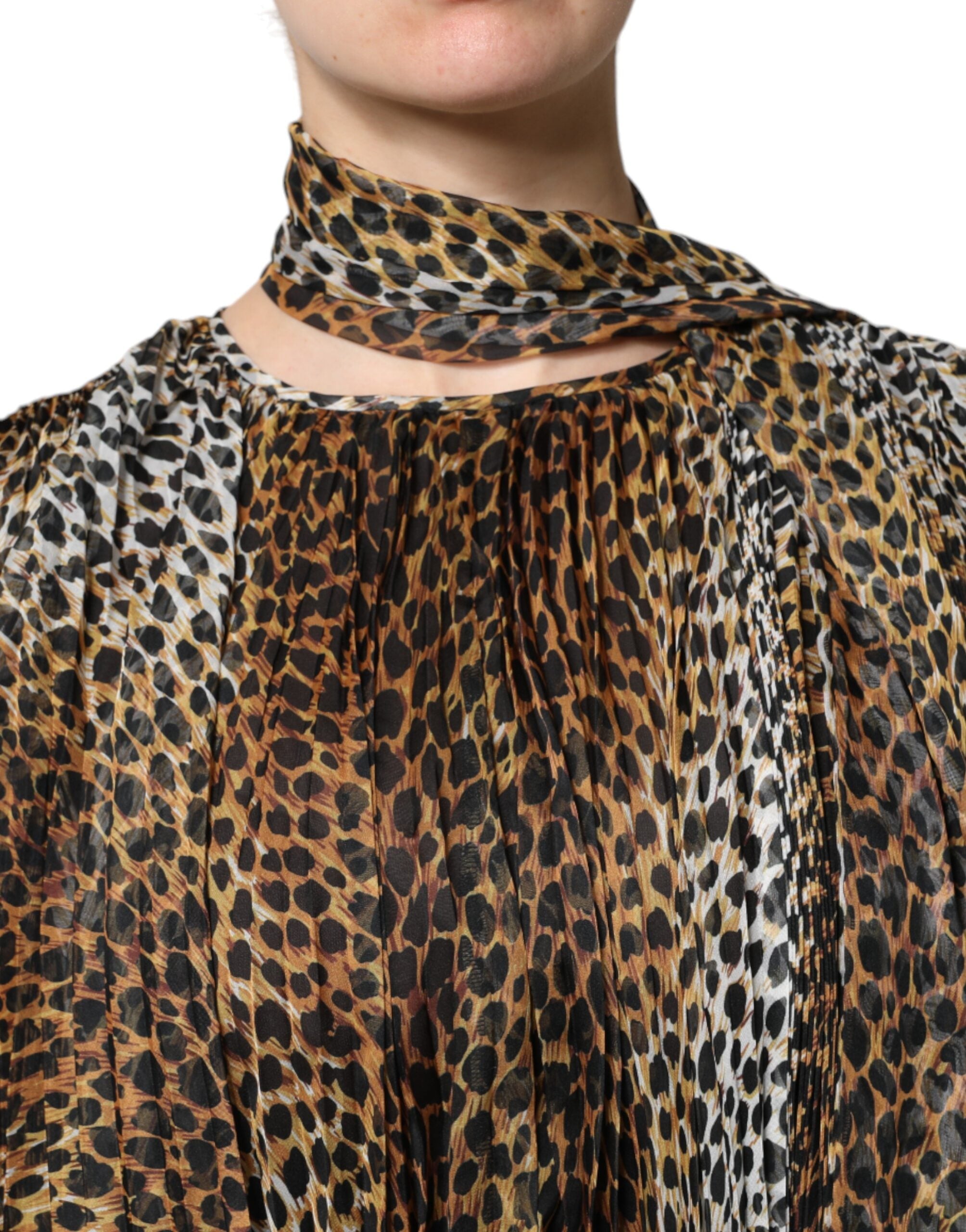 Vestido Dolce & Gabbana de gasa marrón con estampado de leopardo y pañuelo-6