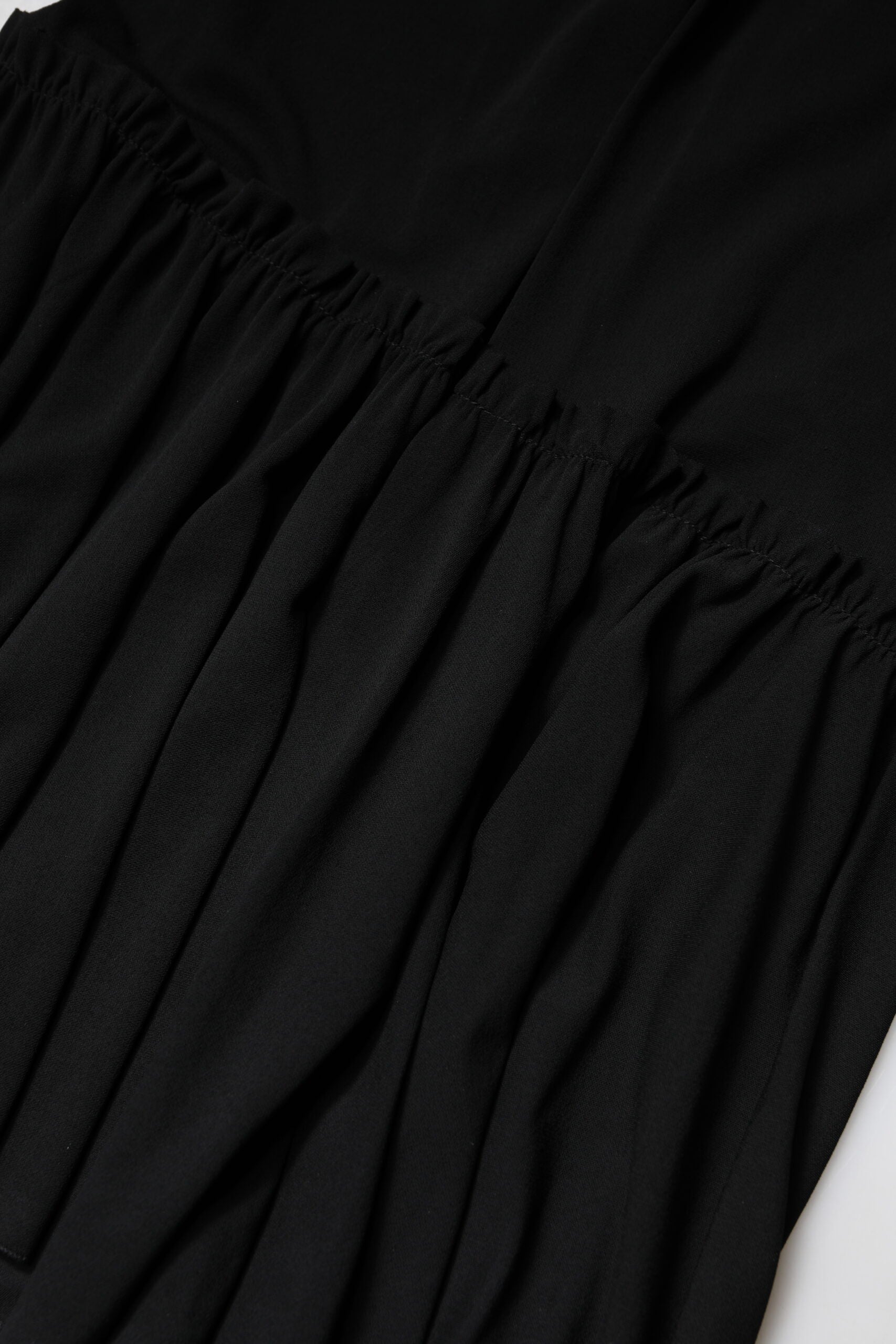 Dolce & Gabbana Black midi skirt with high waist and mermaid cut-7