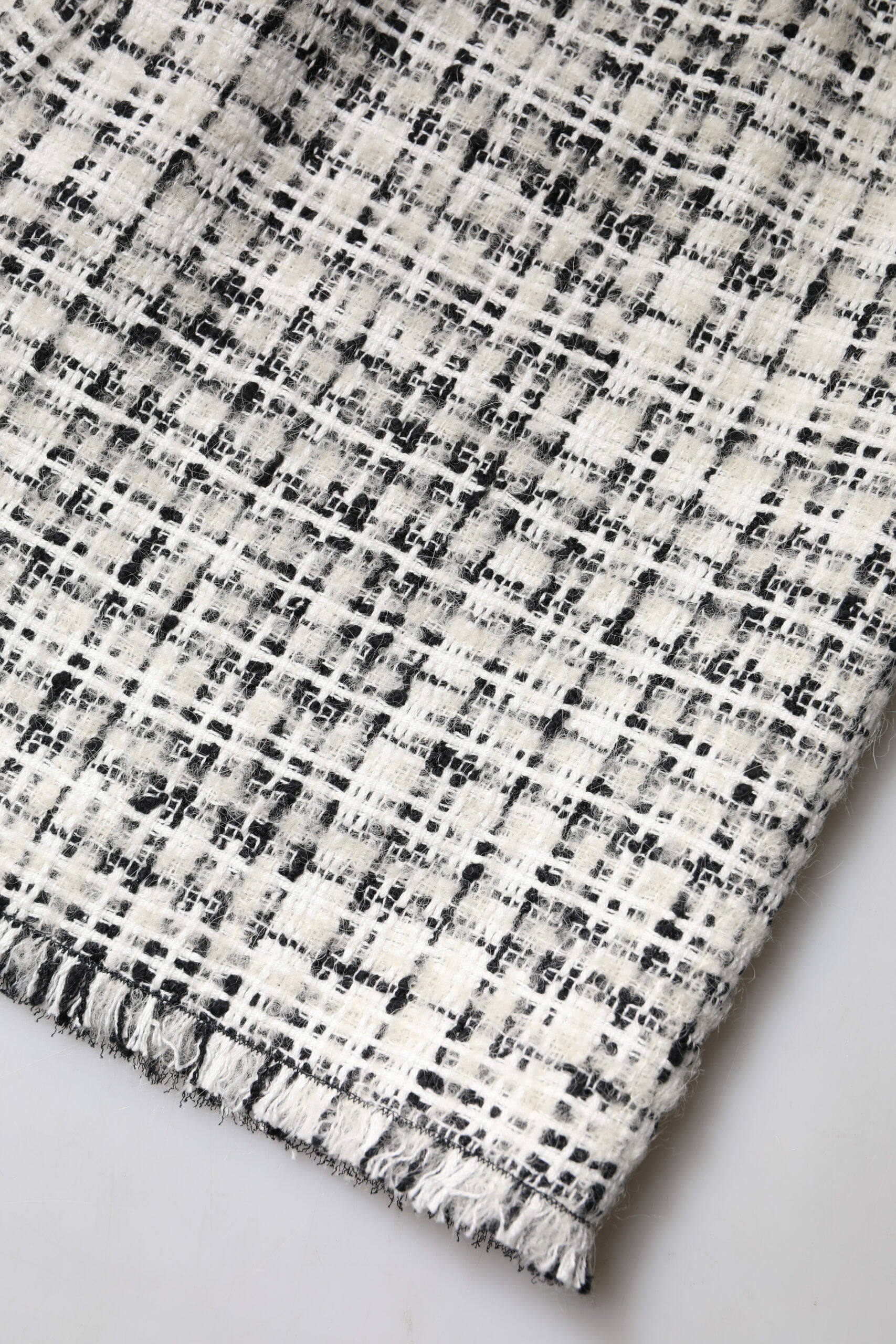 Dolce & Gabbana White Black High-Waisted Tartan Tweed Mini Skirt-7