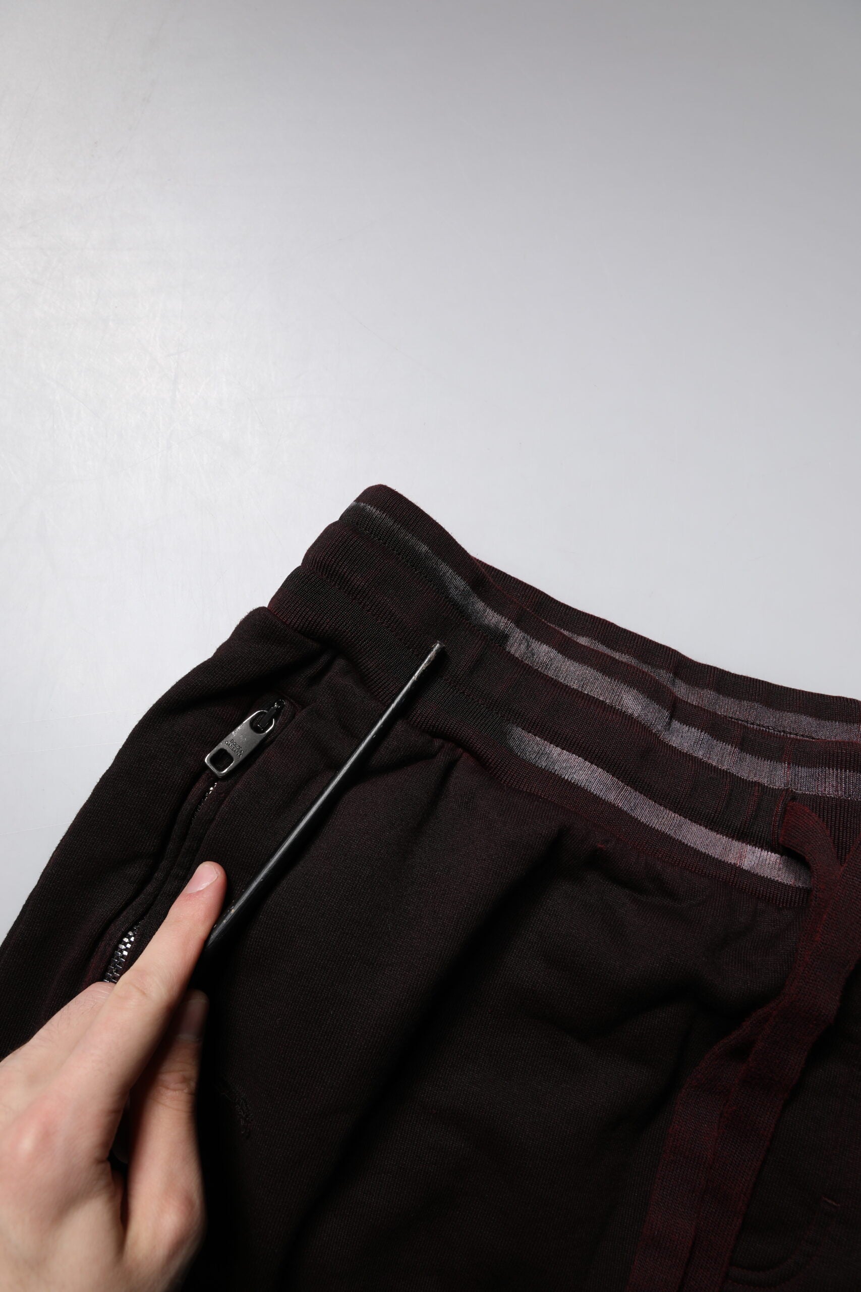 Dolce & Gabbana Maroon Baumwolle Logo Plaque Männer Bermuda Shorts-6