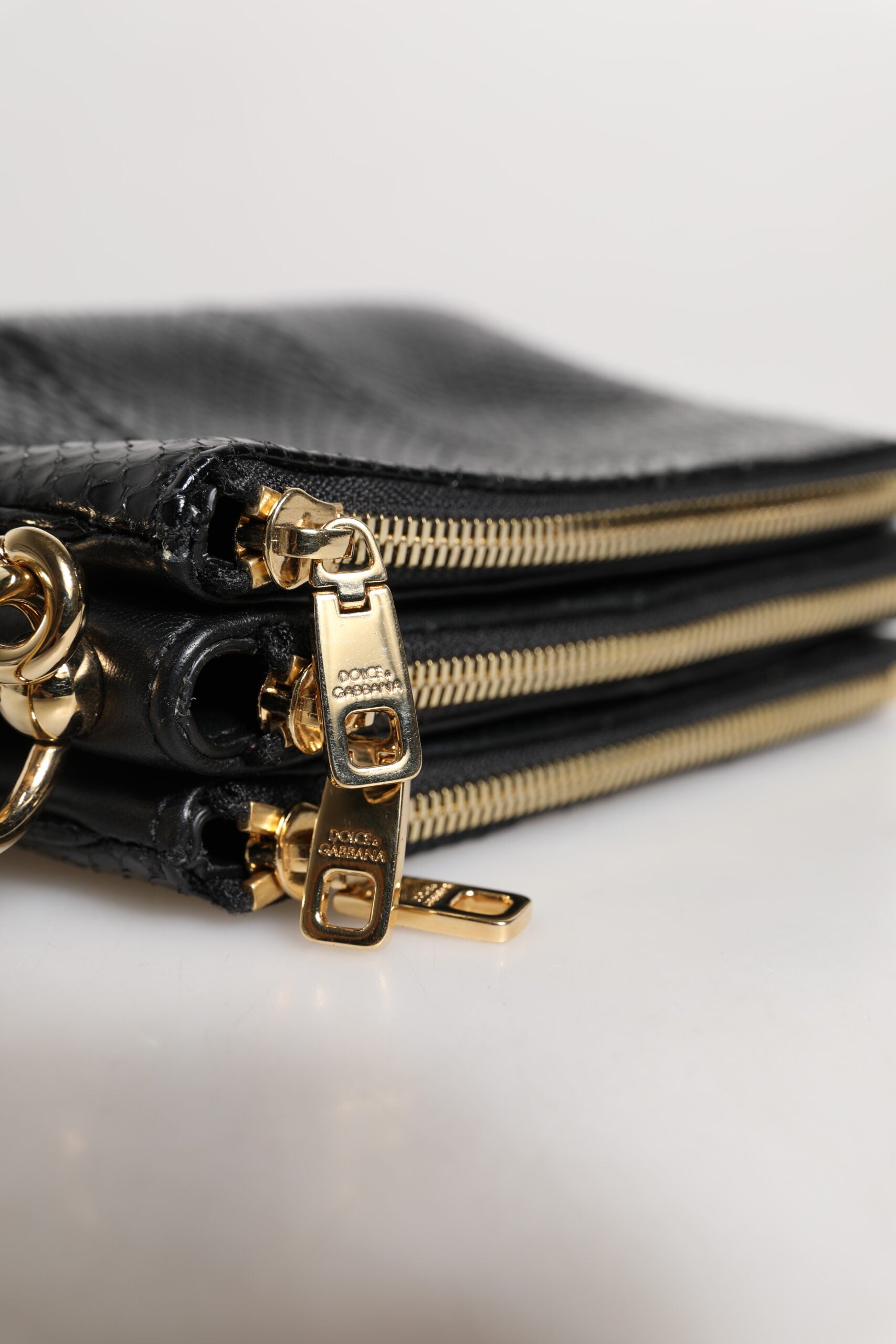 Bolso de mano con correa de hombro de piel exótica negra de Dolce & Gabbana-6