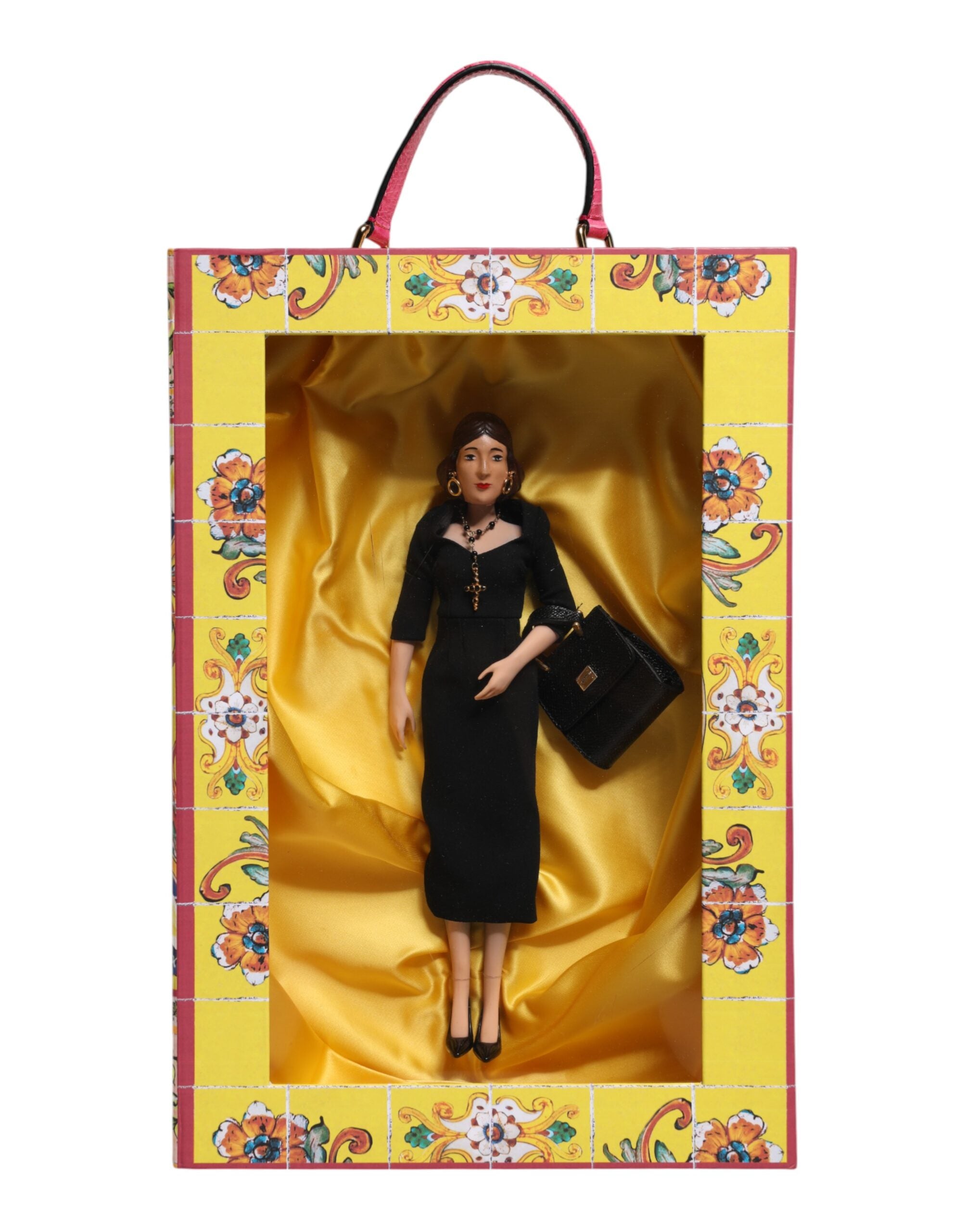 Muñecas sicilianas de cuero y cerámica de Dolce & Gabbana con vestido negro-2