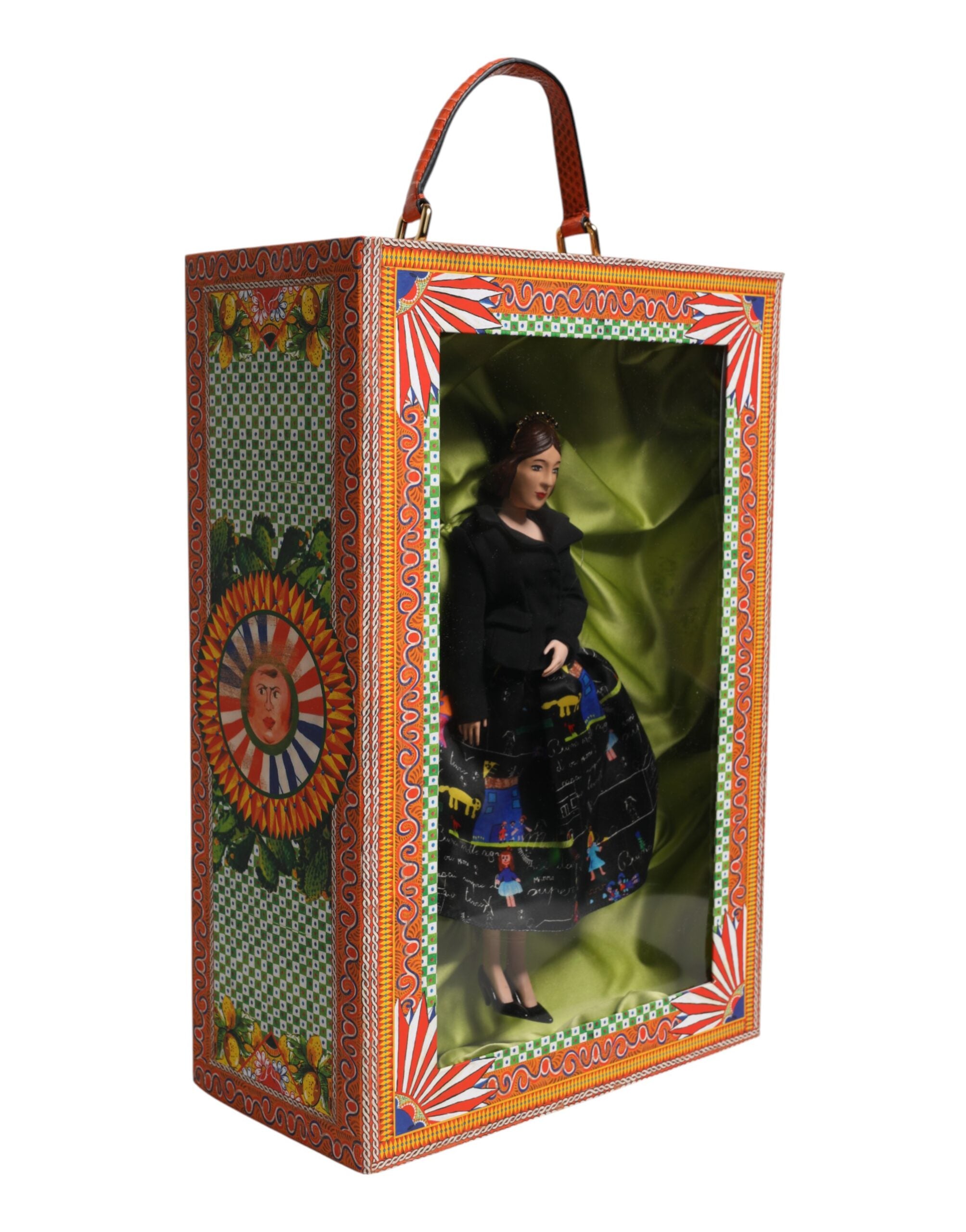 Muñecas sicilianas de cuero y cerámica de Dolce & Gabbana con vestido negro-3